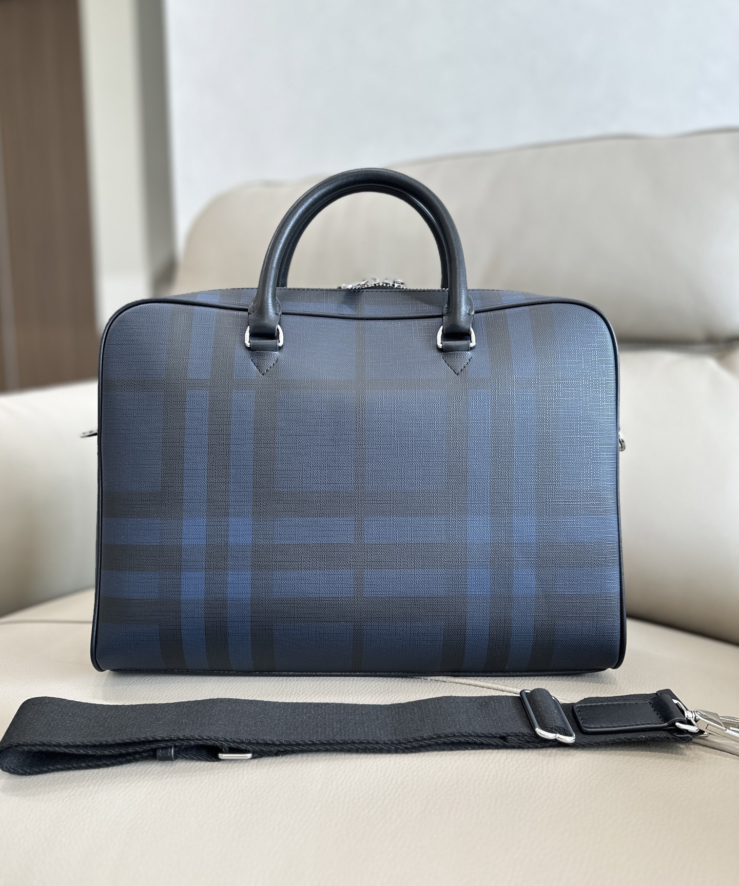 1:1 Replica Briefcase B London — 1:1 Replica