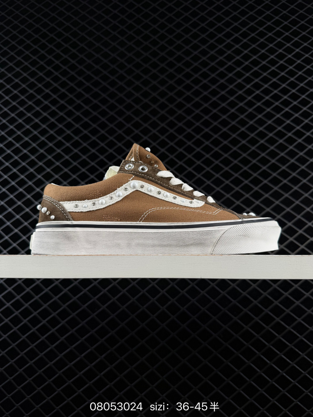 1:1 Replica Vans Knu-Skool VR3 LX “ LOGO” 2024 — Premium Replica