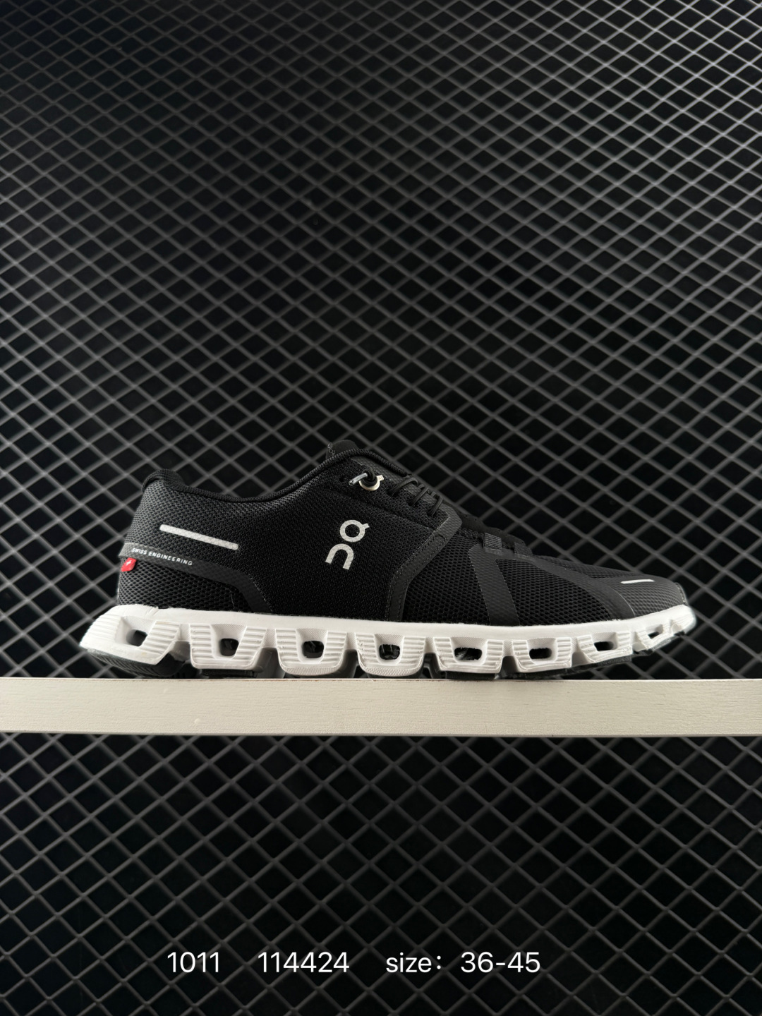 1:1 Replica On Running Cloud X On Cloudsurfer “ ” On — AAA Quality Replica