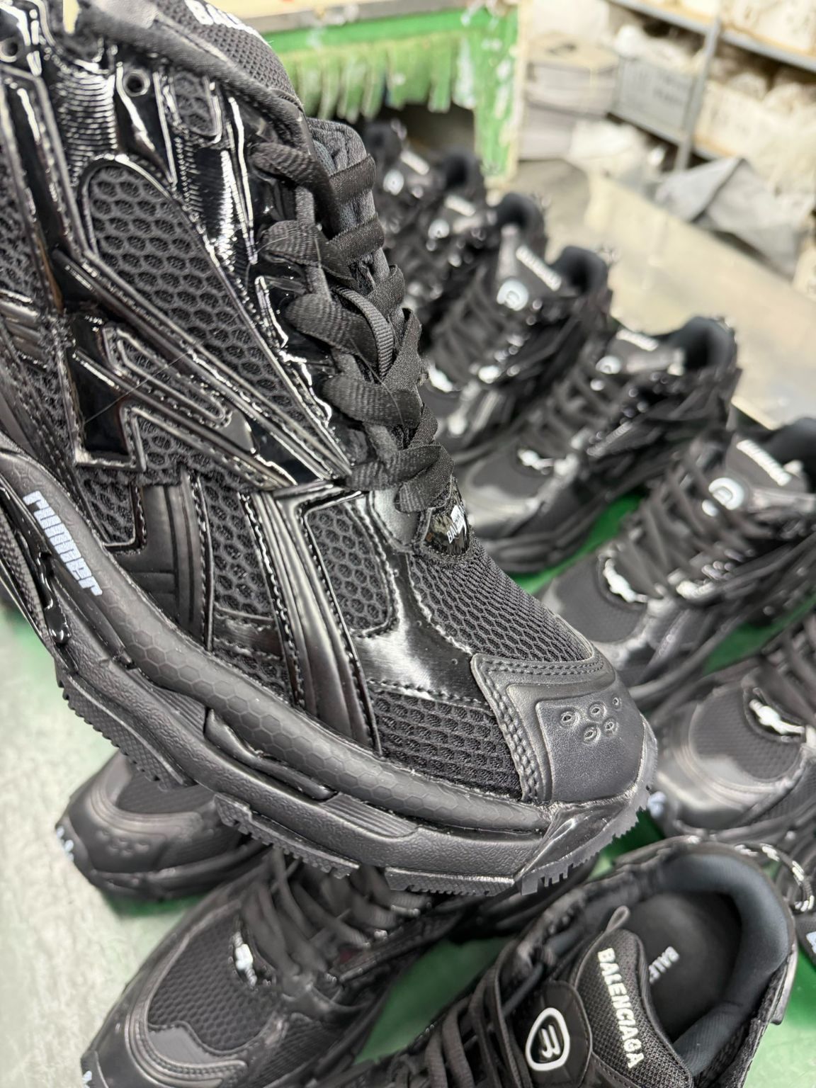 1:1 Replica i8 Balenciaga 7.0 Runner — AAA Quality Replica