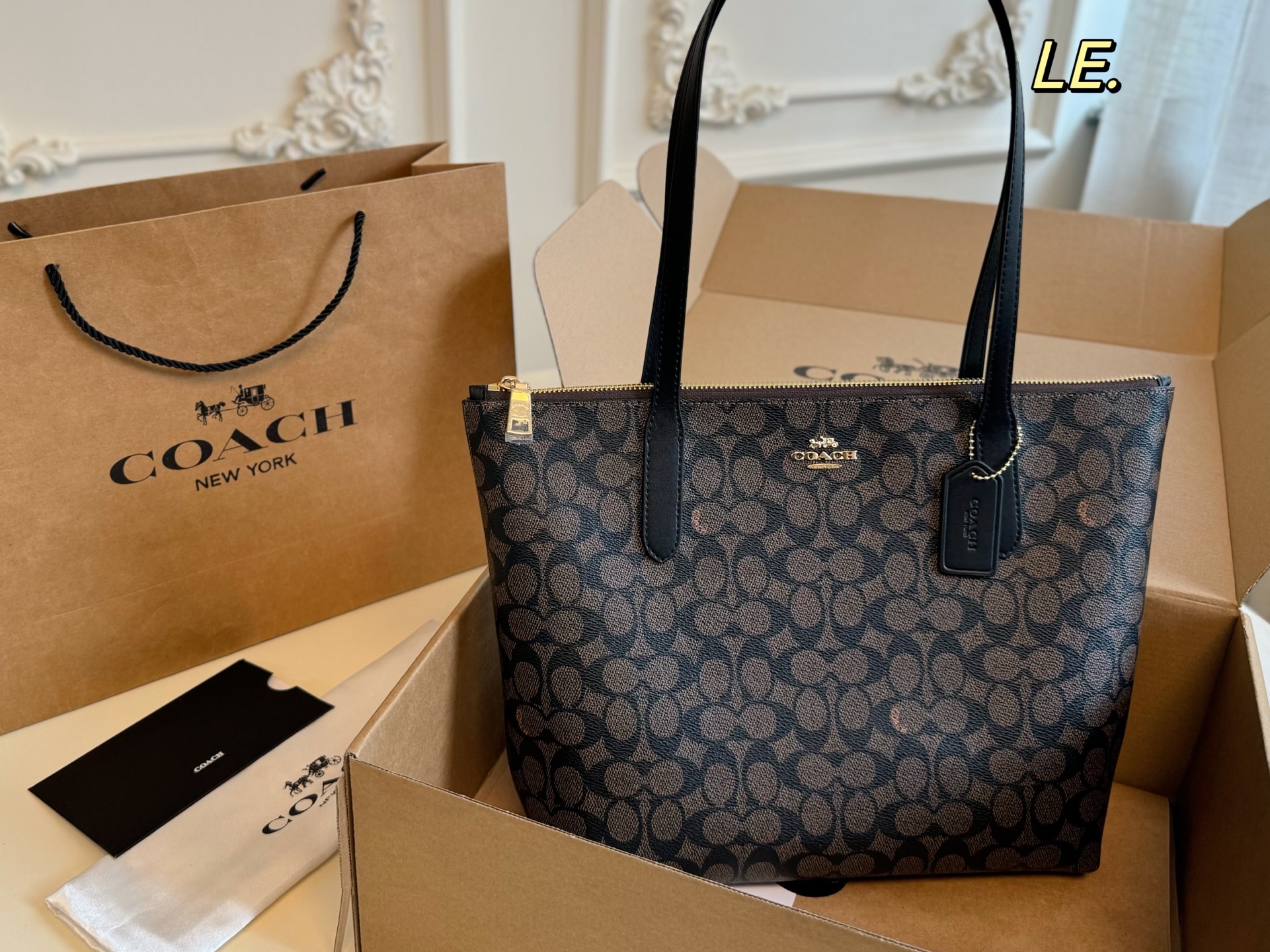 1:1 Replica COACH bag airplane box) — AAA Quality Replica