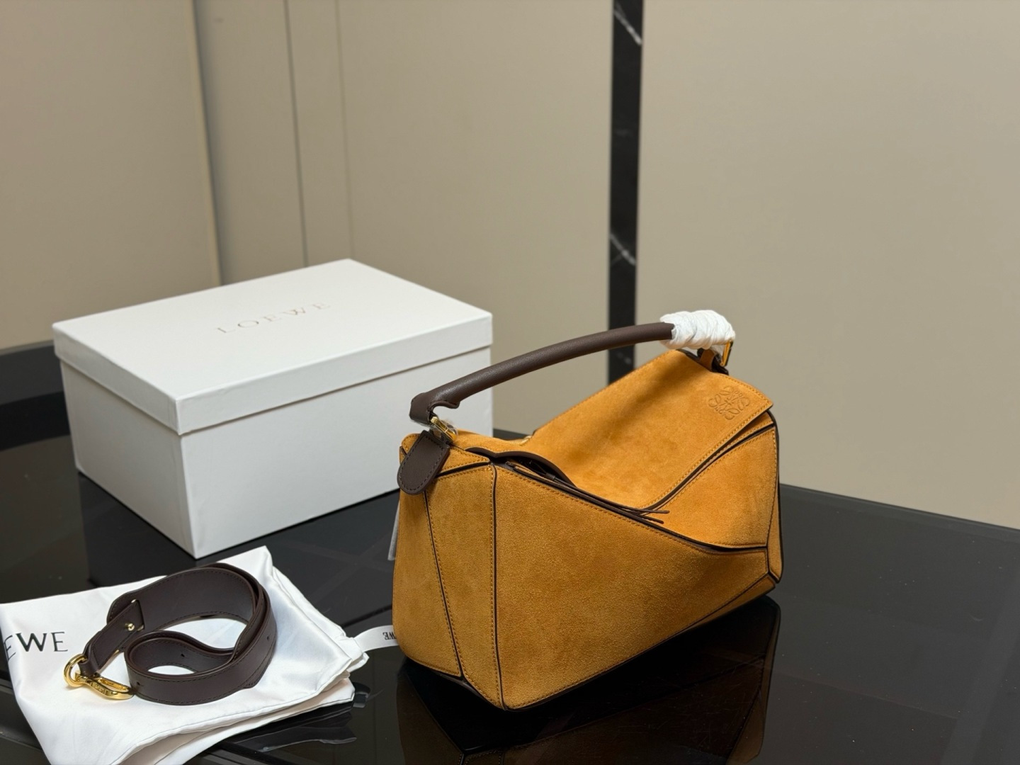 1:1 Replica LOEWE bag size 30*21cm — AAA Quality Replica
