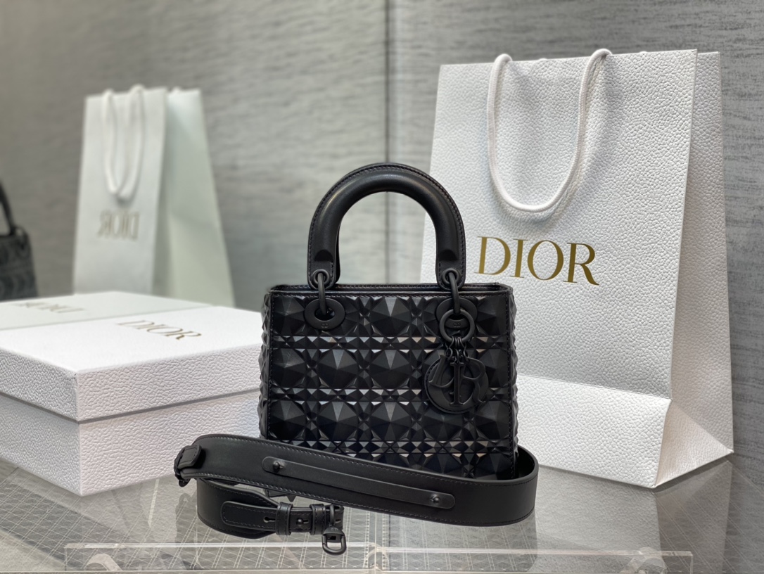 1:1 Replica Dior bag 𝐋𝐚𝐝𝐲 four grid latest diamond pattern — AAA Quality Replica