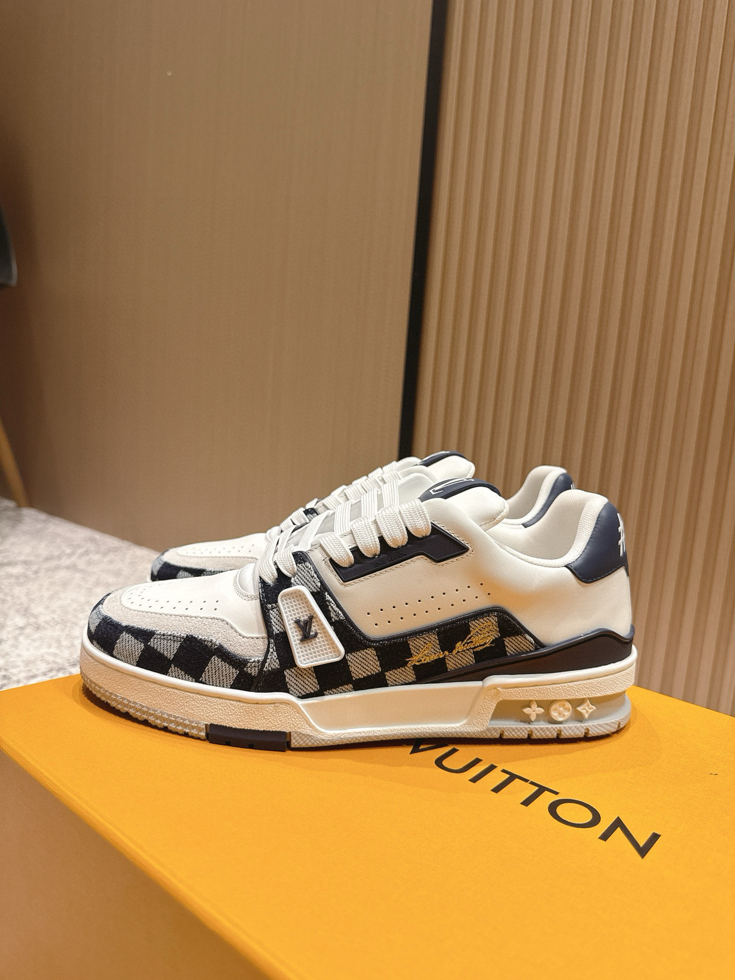 1:1 Replica Louis Vuitton shoe Untitled — 1:1 Replica