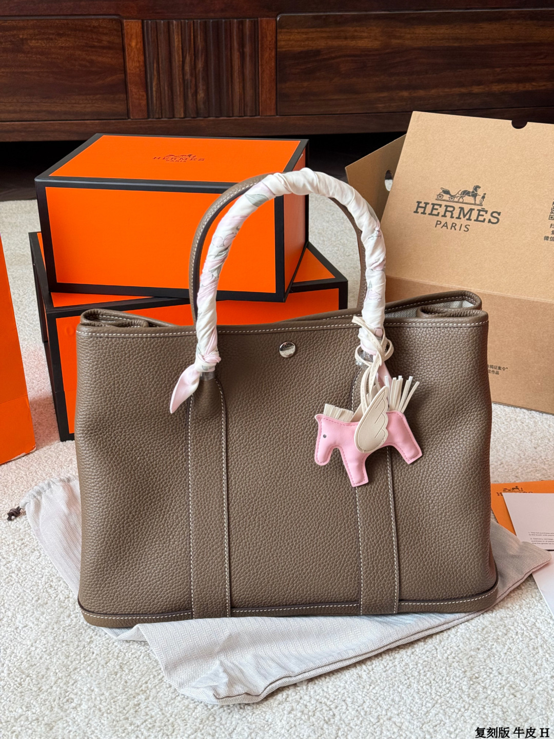 1:1 Replica Hermes bag replica version cowhide