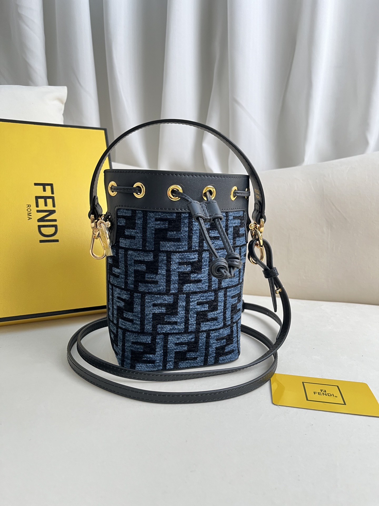 1:1 Replica Fendi bag Premium — Premium Replica