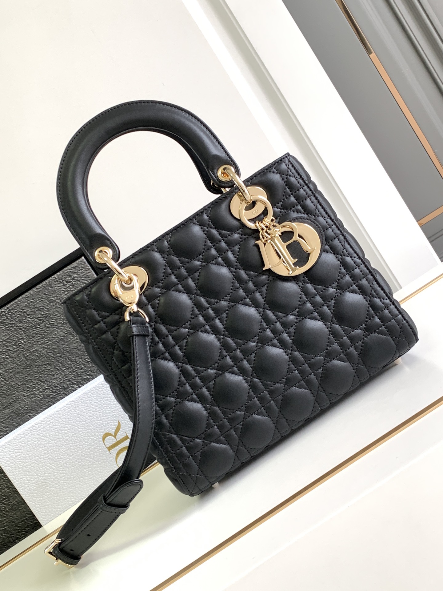 1:1 Replica Dior bag Lady Dior — AAA Quality Replica