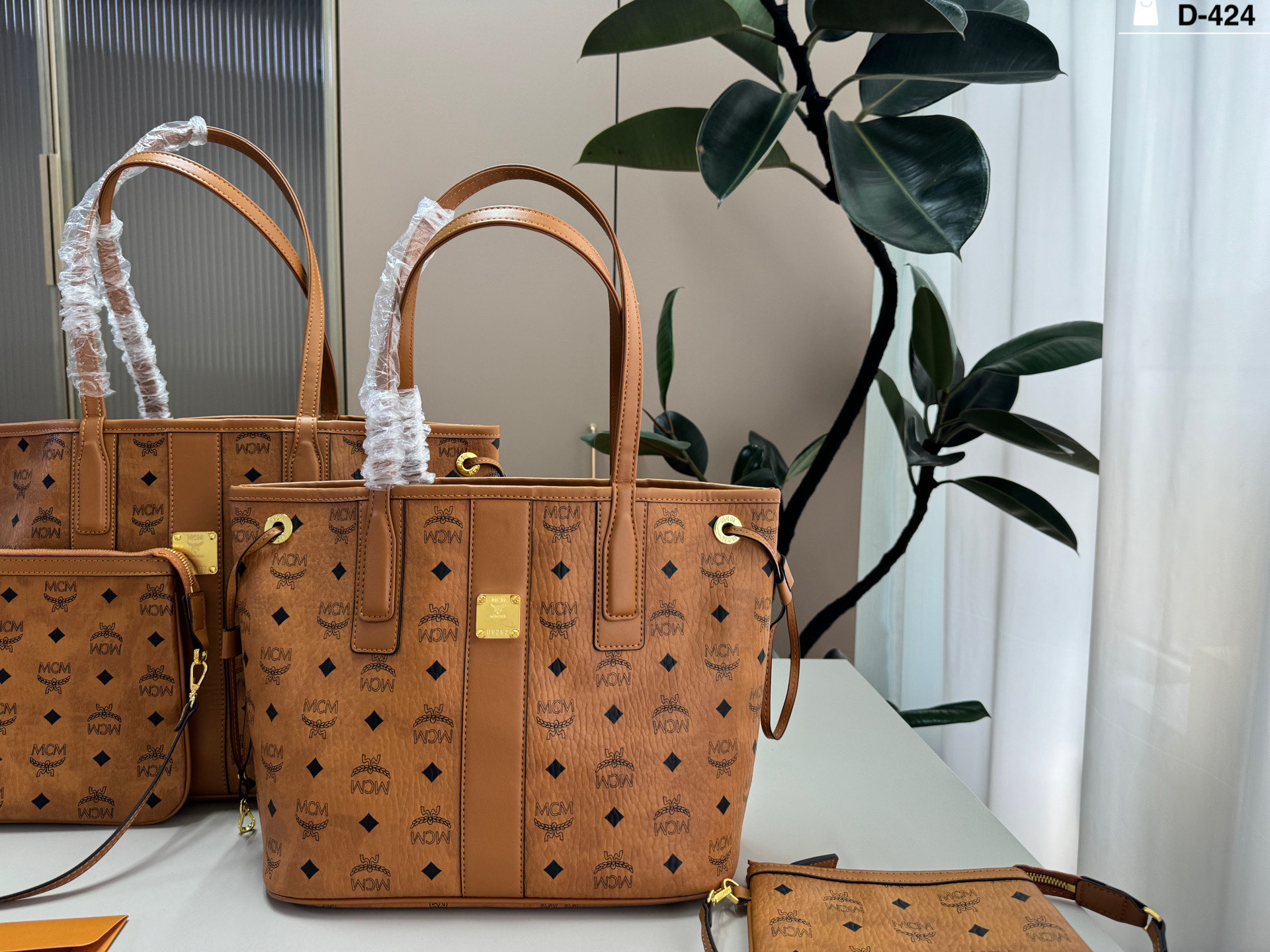 1:1 Replica MCM bag small — Premium Replica