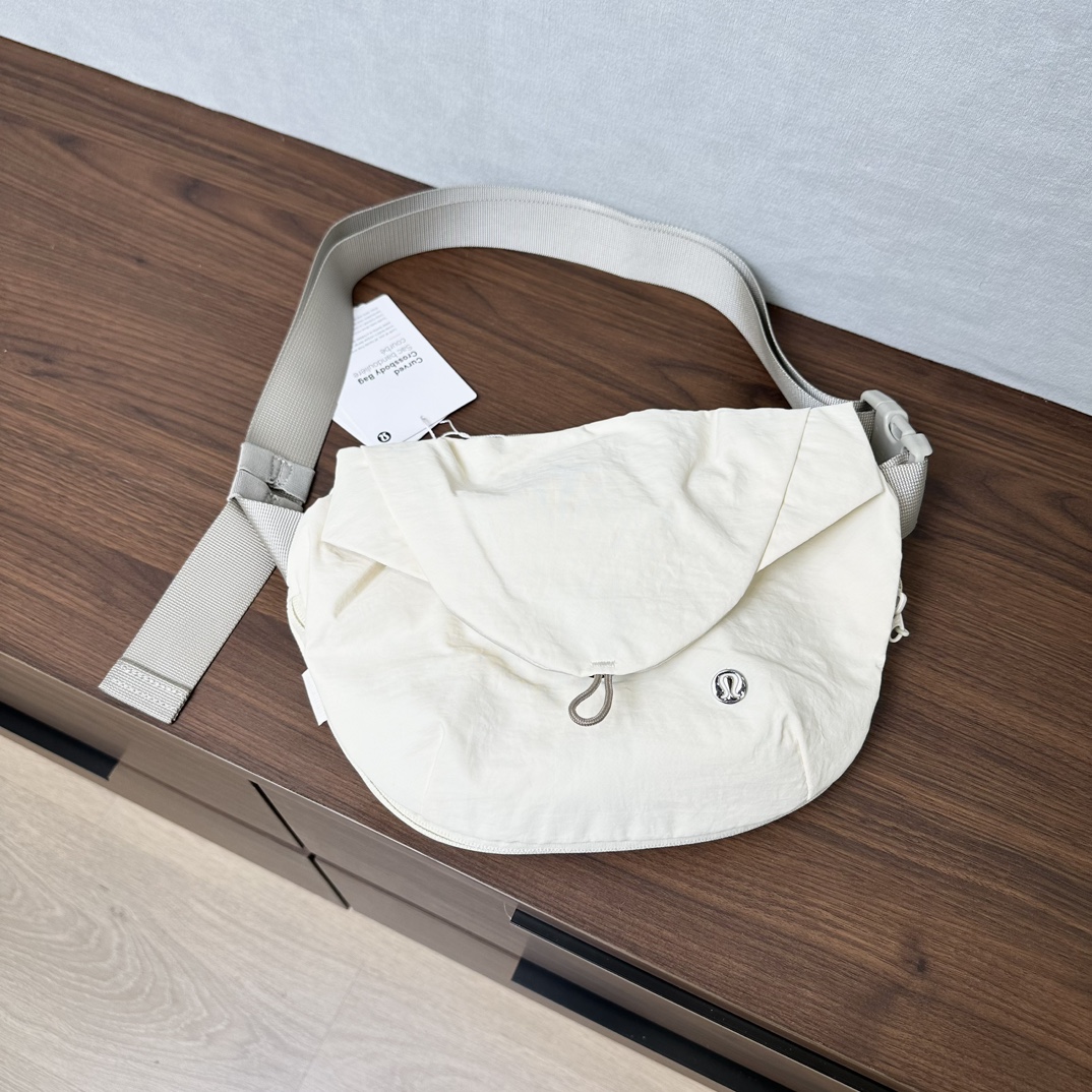 1:1 Replica Lulu accessories 𝐋𝐮𝐥𝐮𝐥𝐞𝐦𝐨𝐧 ｜Lululemon 𝐂𝐮𝐫𝐯𝐞𝐝 𝐂𝐫 — 1:1 Replica