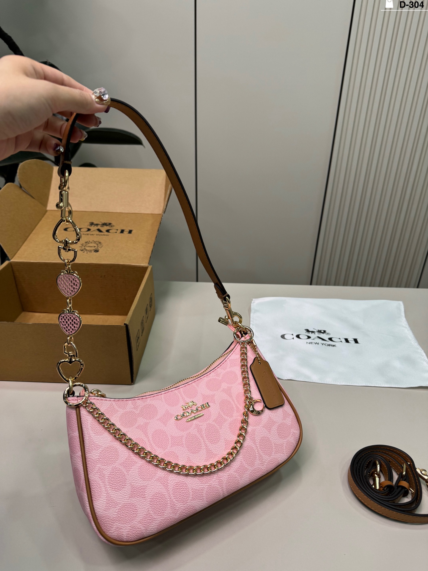 1:1 Replica COACH bag — 1:1 Replica