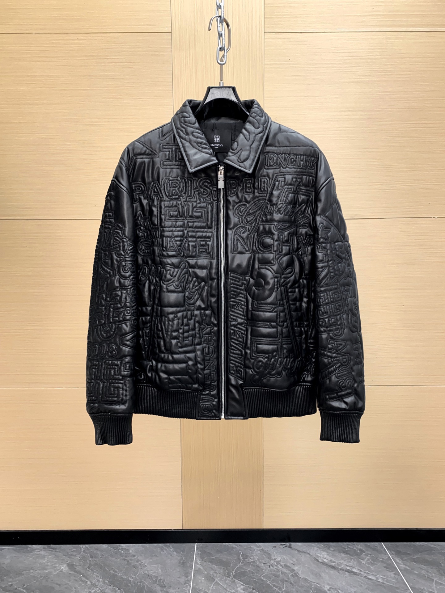 1:1 Replica GVC men GIVENCHY — AAA Quality Replica
