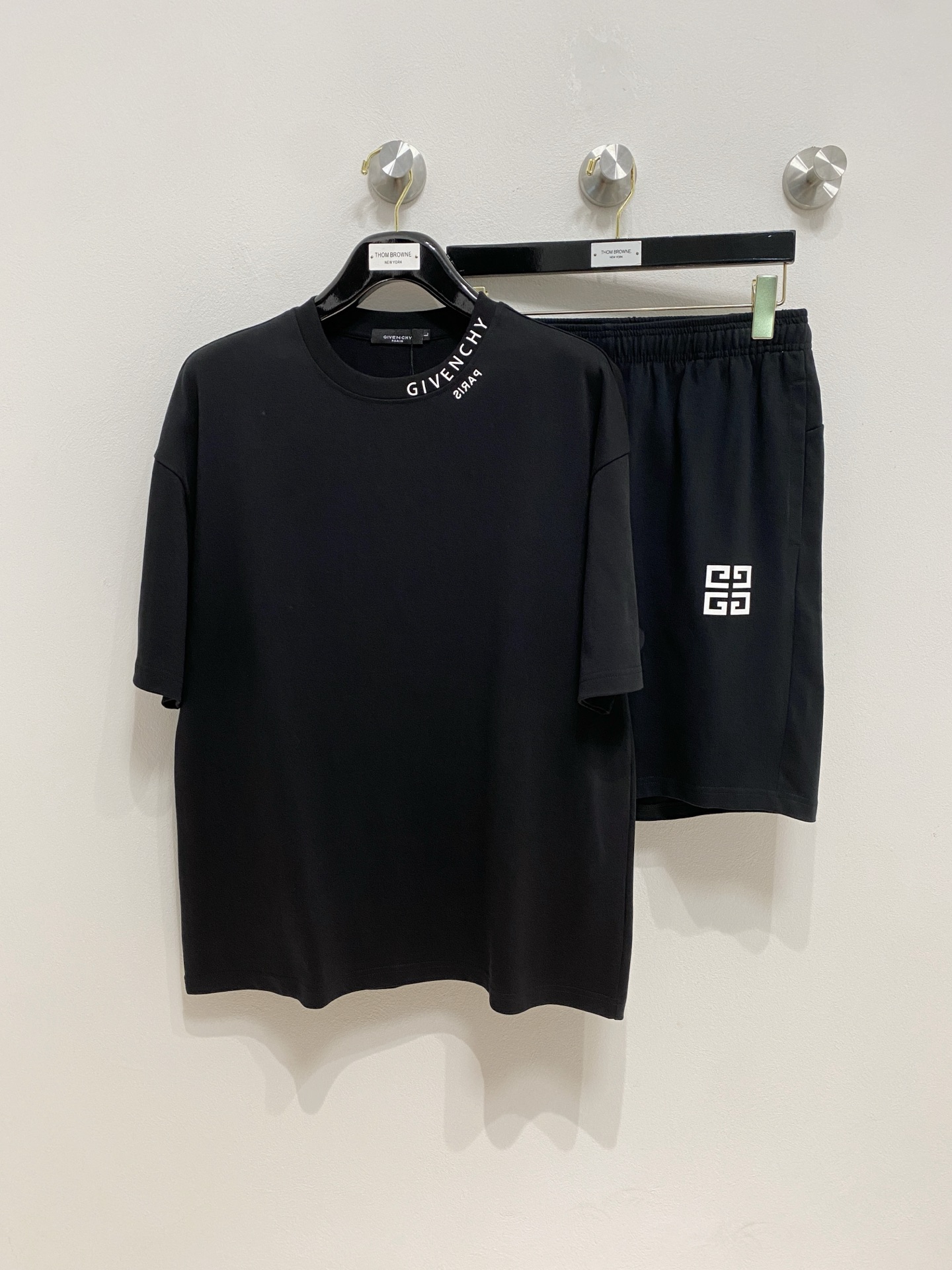 1:1 Replica GVC men logo — 1:1 Replica