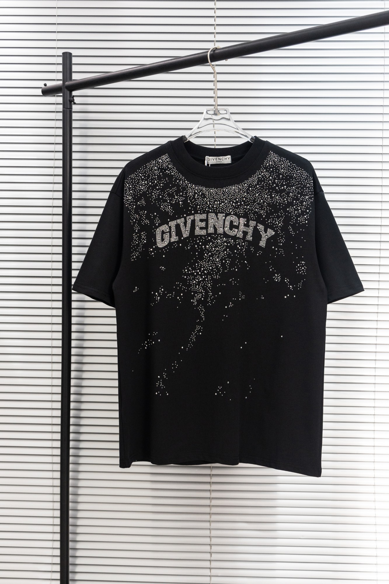 1:1 Replica GVC men Style number: 8810 — Premium Replica