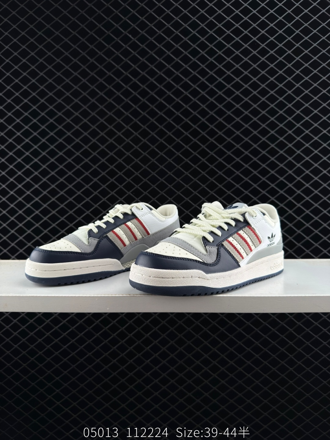 1:1 Replica Adidas Forum LOW CL — Premium Replica