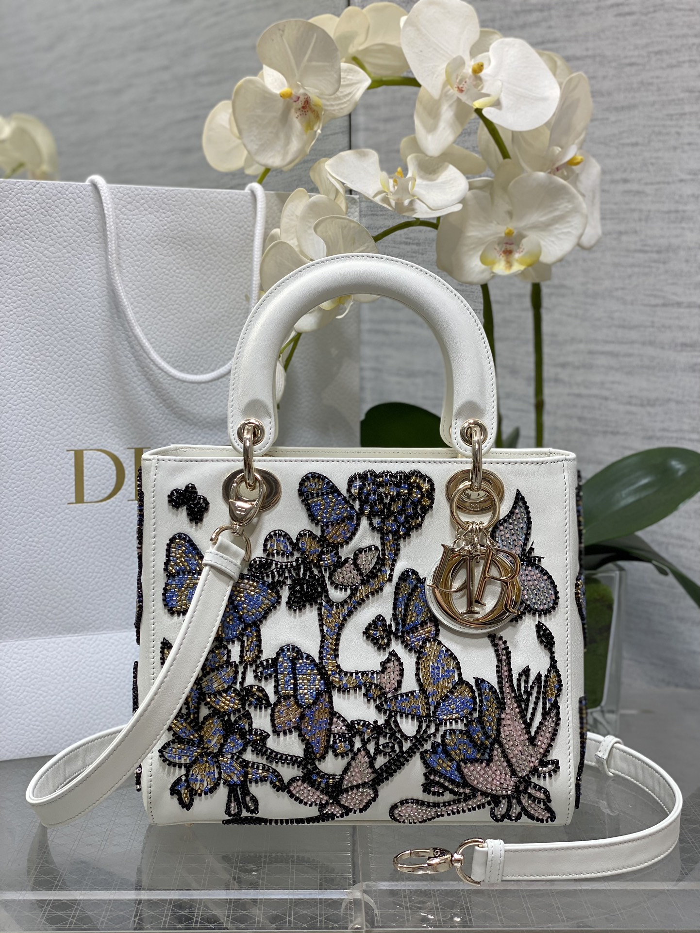 1:1 Replica Dior bag 𝐋𝐚𝐝𝐲Five grid limited edition beads — 1:1 Replica