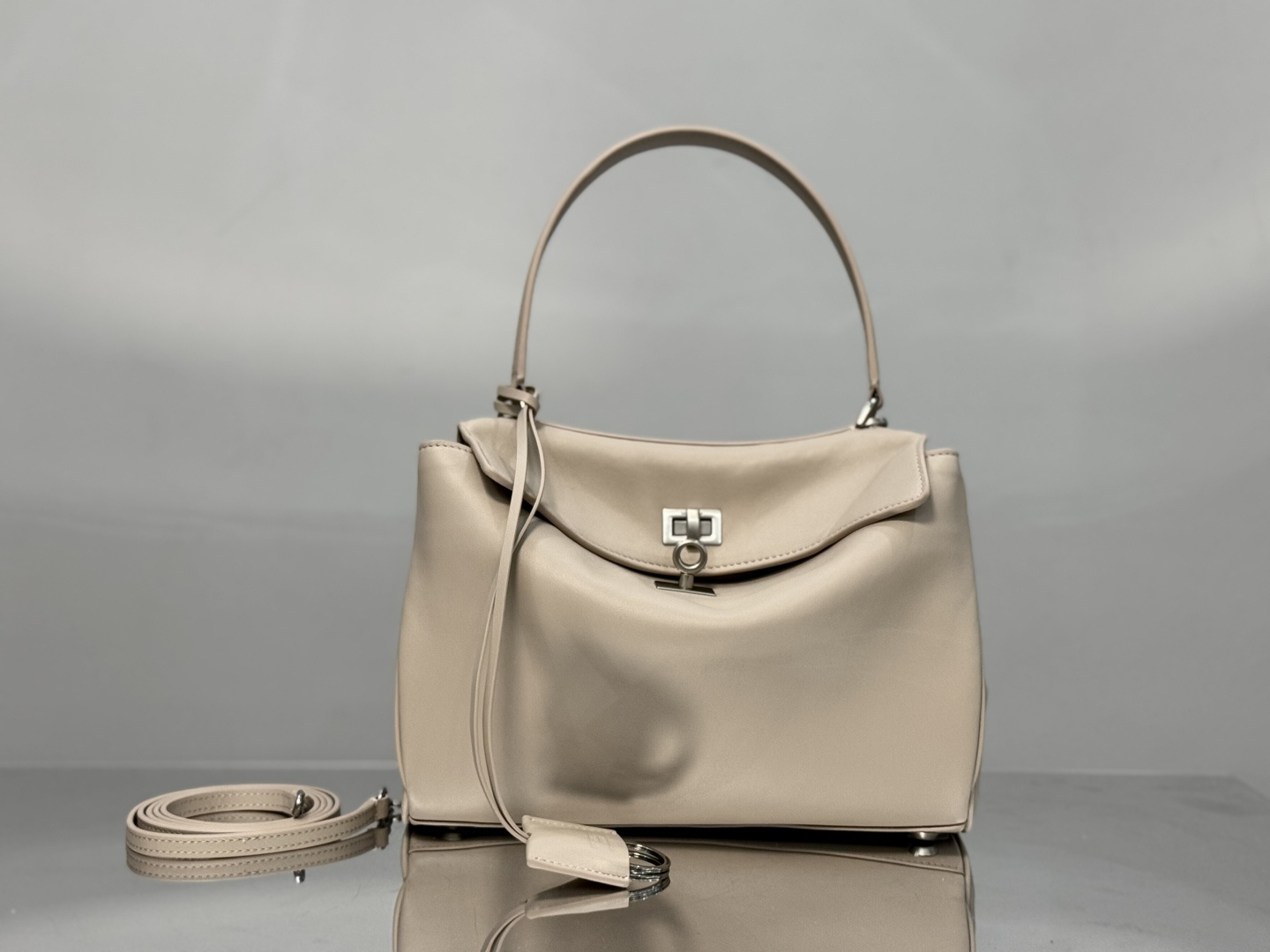 1:1 Replica Balenciaga bag 𝐁𝐀𝐋𝐄𝐍𝐂𝐈𝐀𝐆𝐀 𝐑𝐎𝐃𝐄𝐎 𝐁𝐀𝐆 series — AAA Quality Replica
