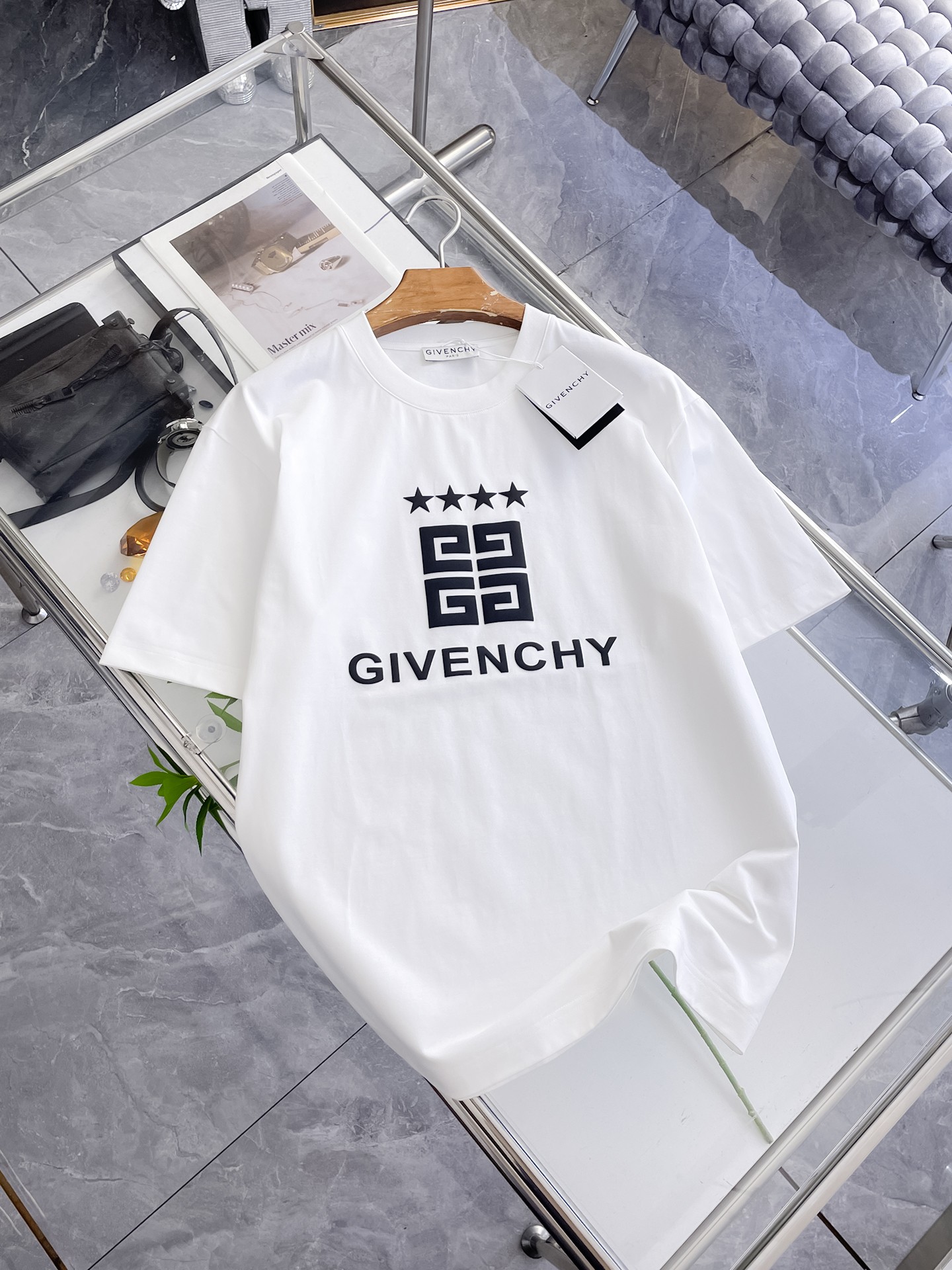 1:1 Replica GVC men T logo — Premium Replica