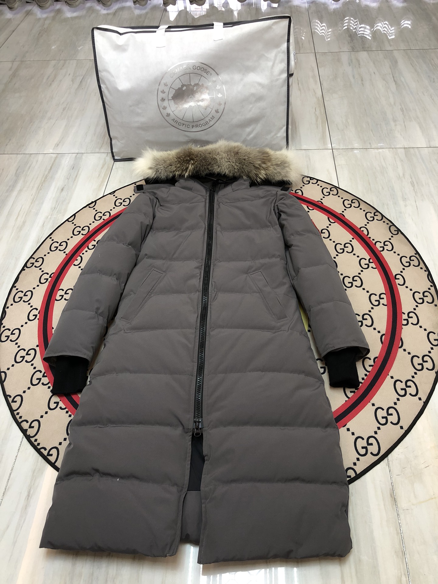1:1 Replica GOOSE down jacket Mystique 22 — Premium Replica