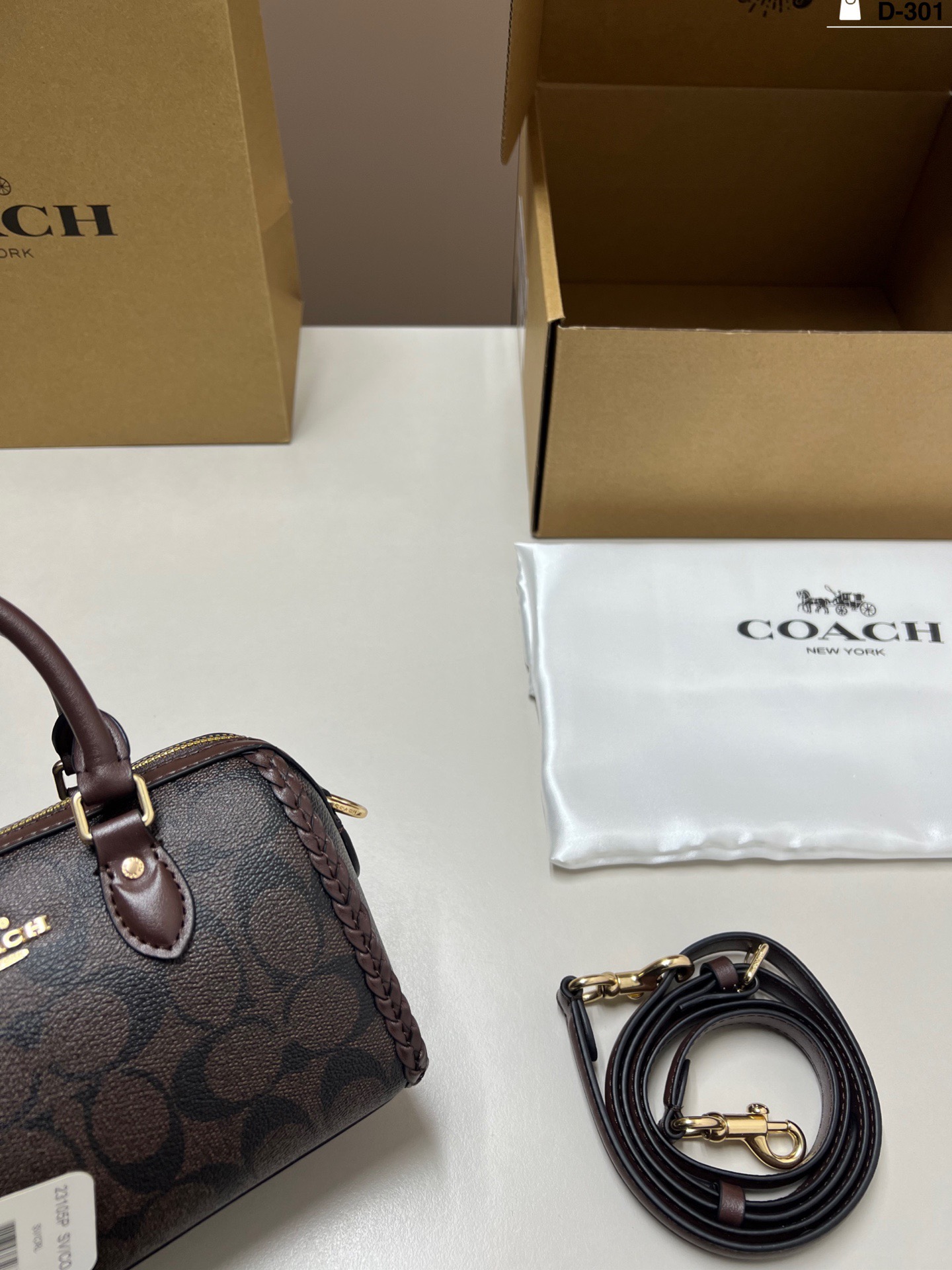 1:1 Replica COACH bag — 1:1 Replica