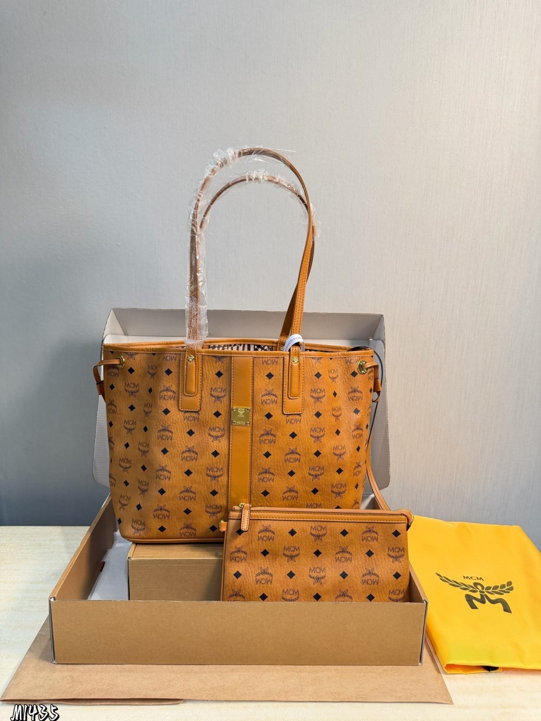1:1 Replica MCM bag (gift box packaging) — 1:1 Replica — photo 5
