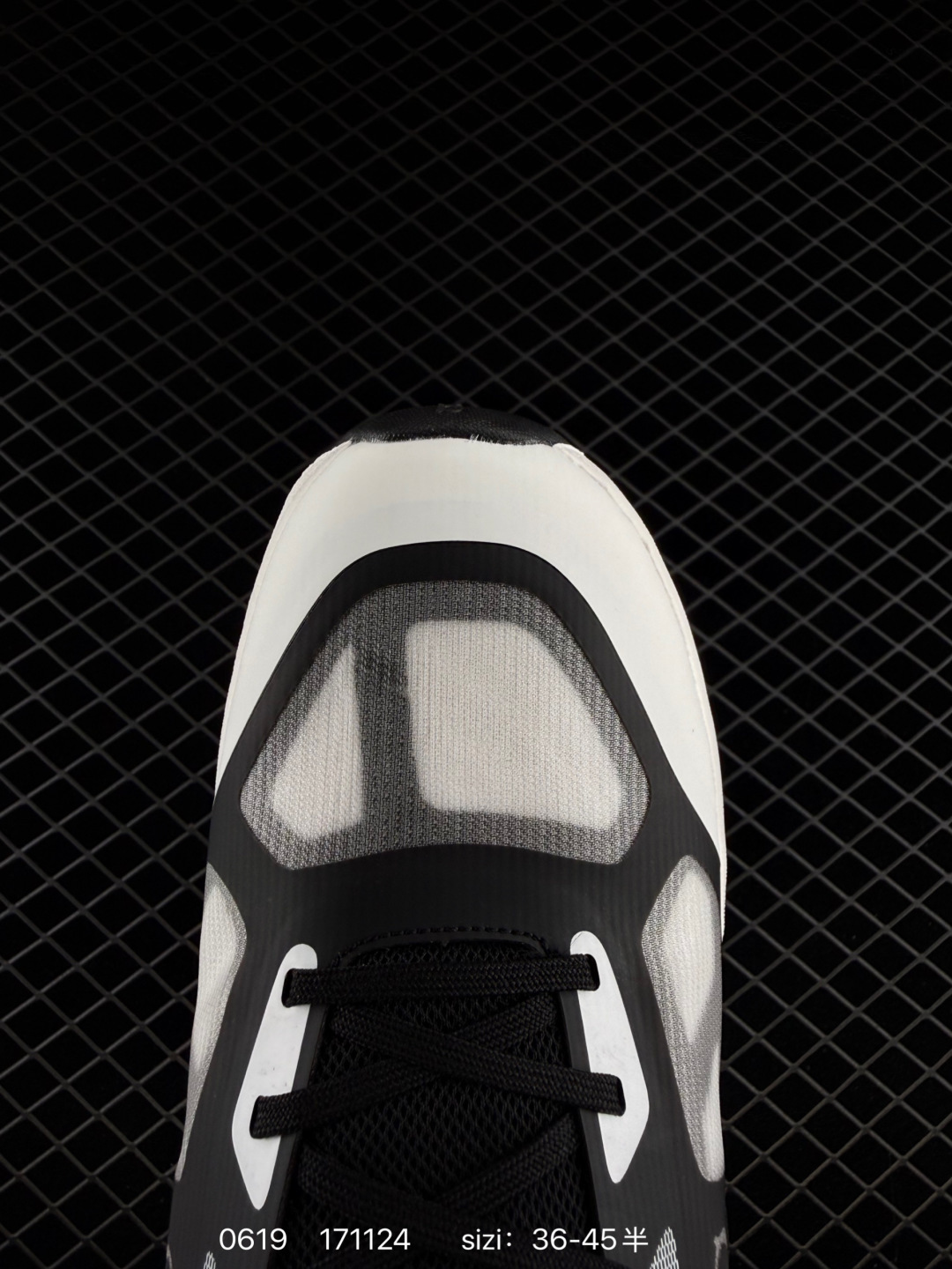 1:1 Replica On Running Cloudtilt 171124 — 1:1 Replica