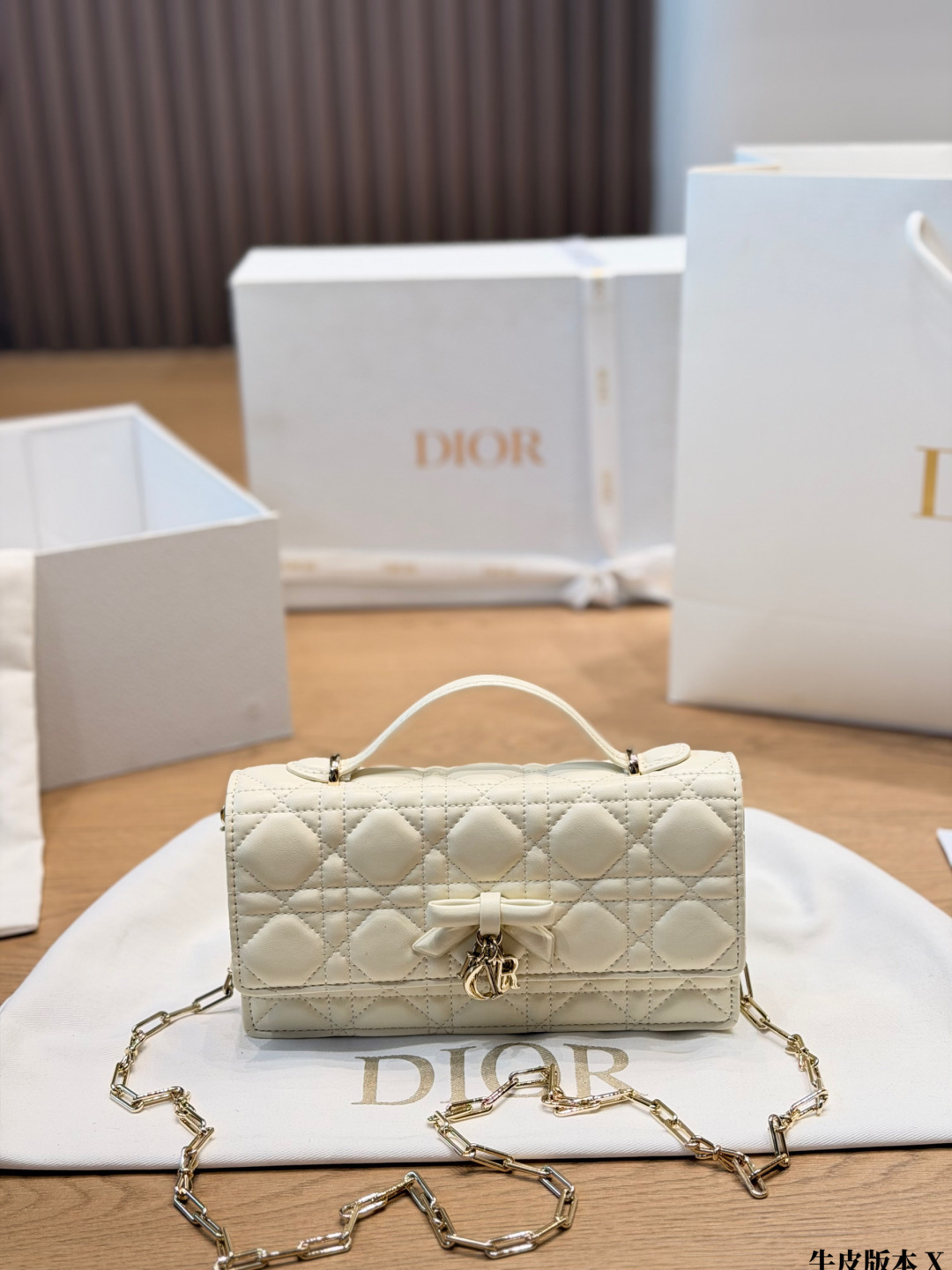 1:1 Replica Dior bag ​​replica