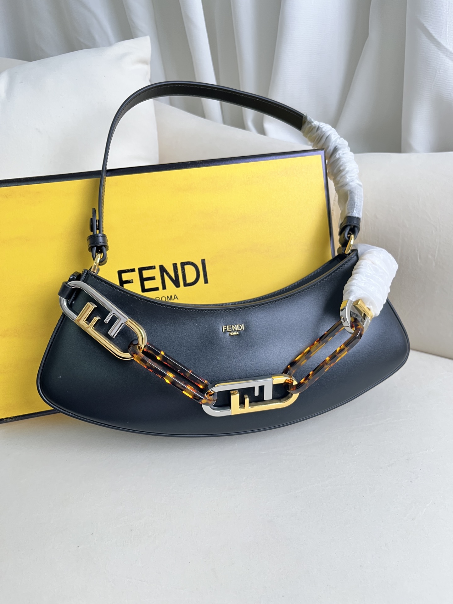 1:1 Replica Fendi bag Premium — 1:1 Replica