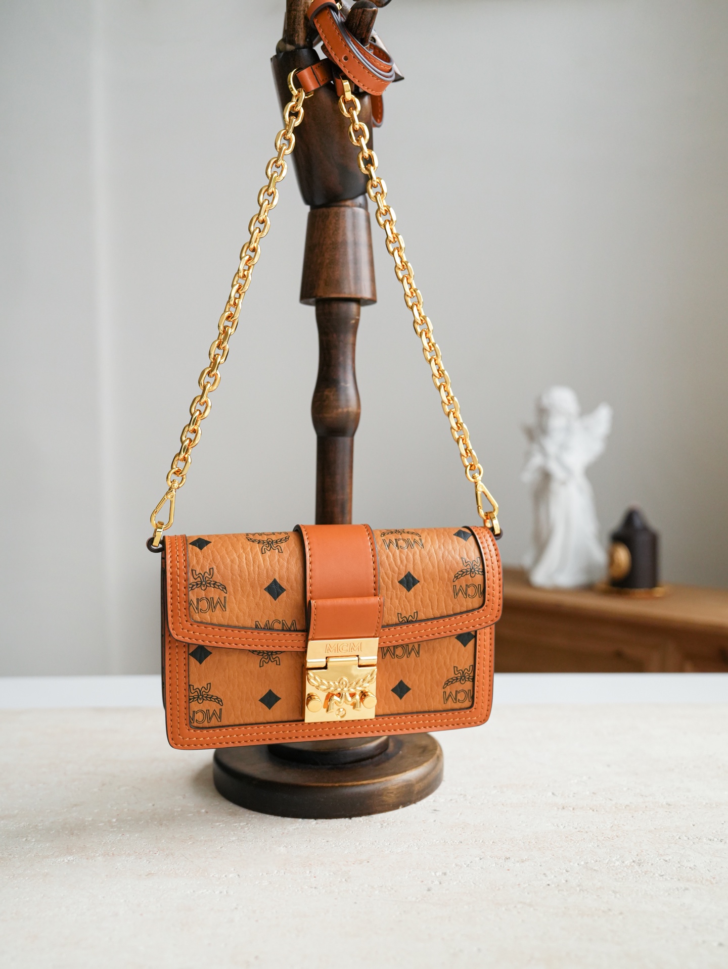 1:1 Replica MCM bag 𝐌𝐂𝐌 𝐓𝐫𝐚𝐜𝐲 𝐕𝐢𝐬𝐞𝐭𝐨𝐬 — Premium Replica
