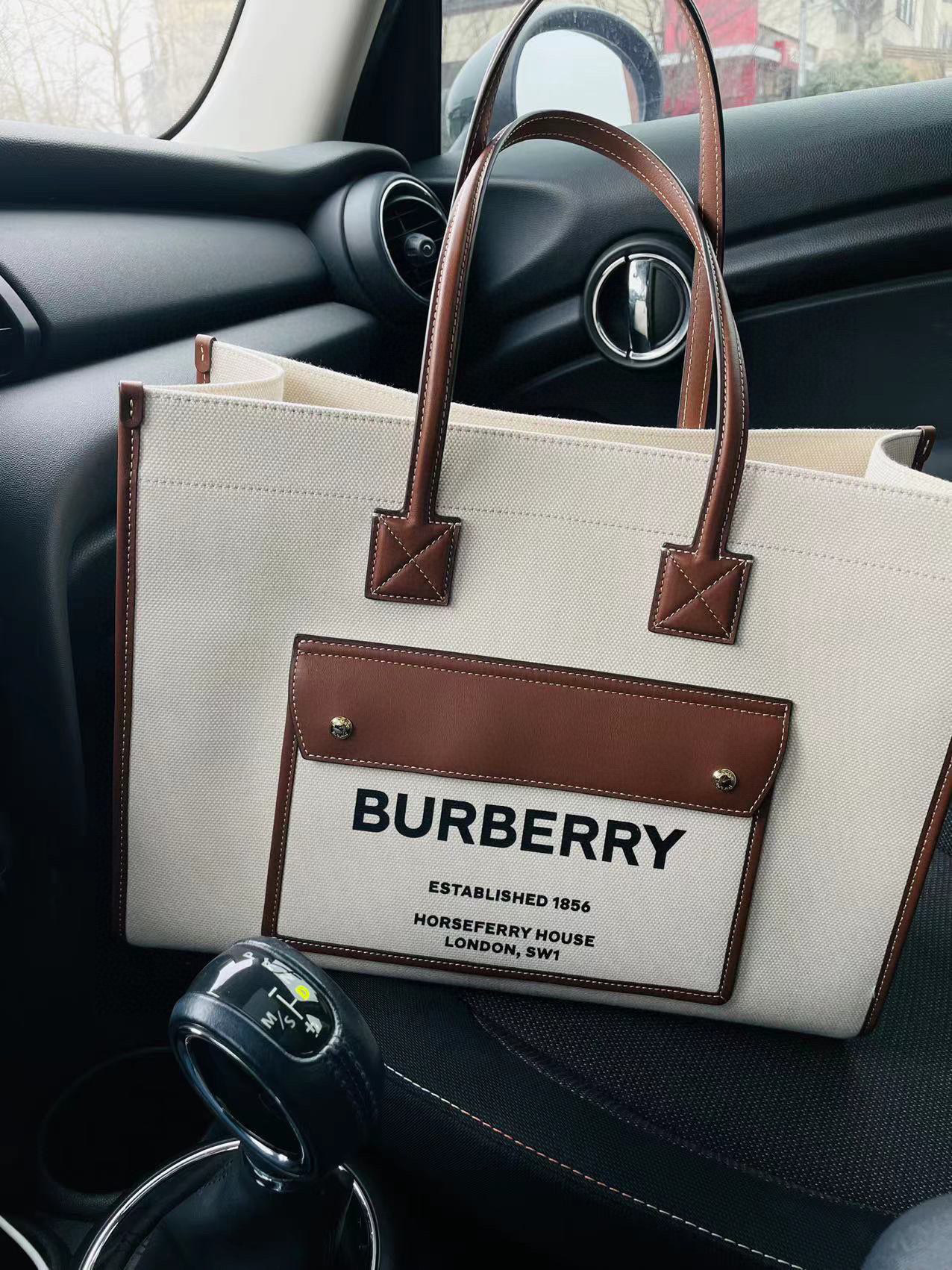 1:1 Replica Burberry bag x16x30cm — AAA Quality Replica