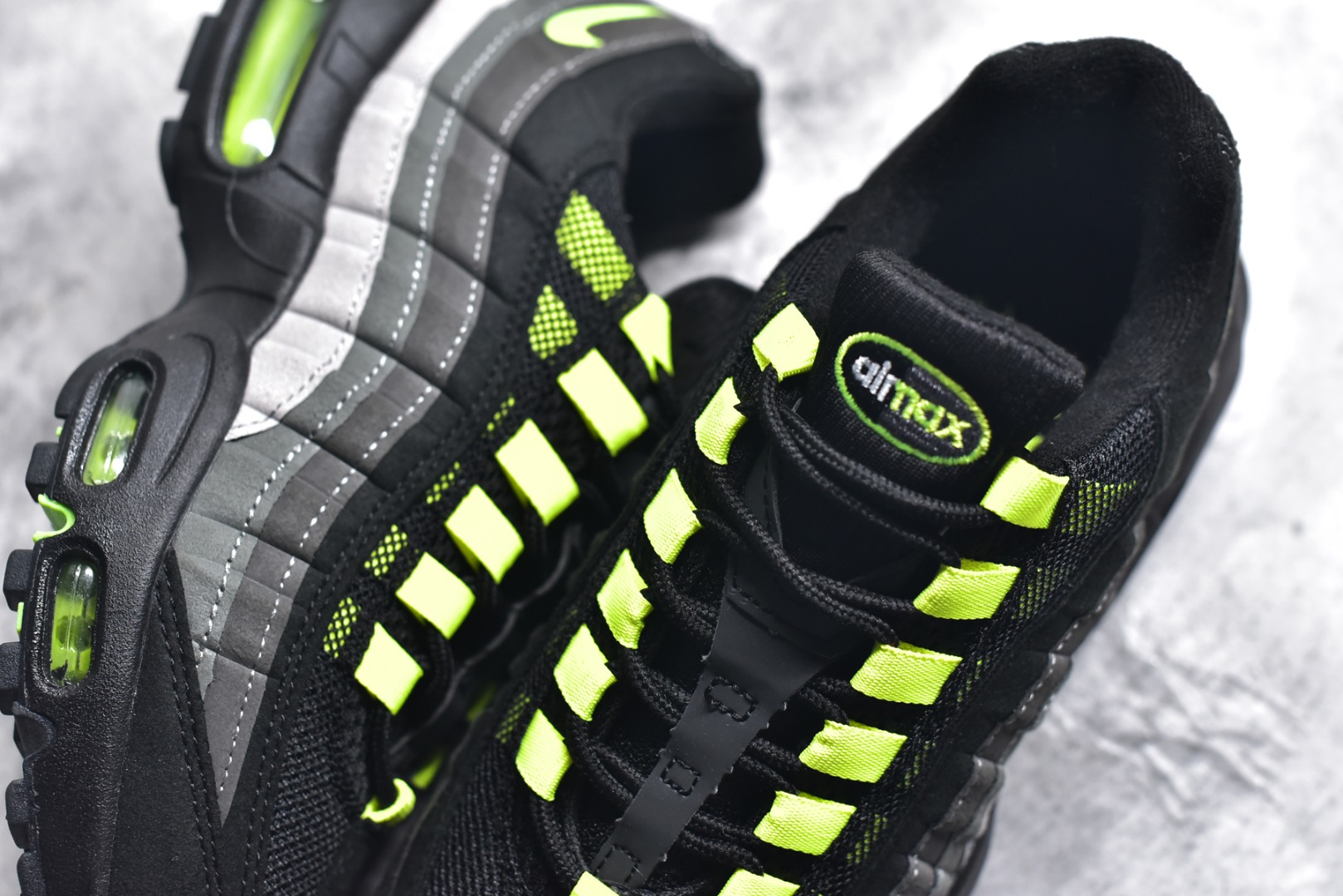 1:1 Replica Palace x Nike Air Max 95 — AAA Quality Replica