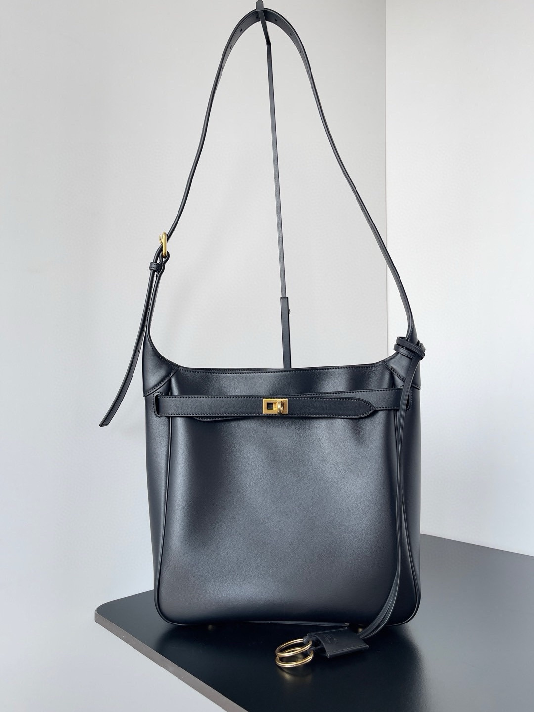 1:1 Replica Balenciaga bag 𝐁𝐚𝐥𝐞𝐧𝐜𝐢𝐚𝐠𝐚 𝐁𝐞𝐥 𝐀𝐢𝐫 𝐇𝐨𝐛𝐨 — 1:1 Replica