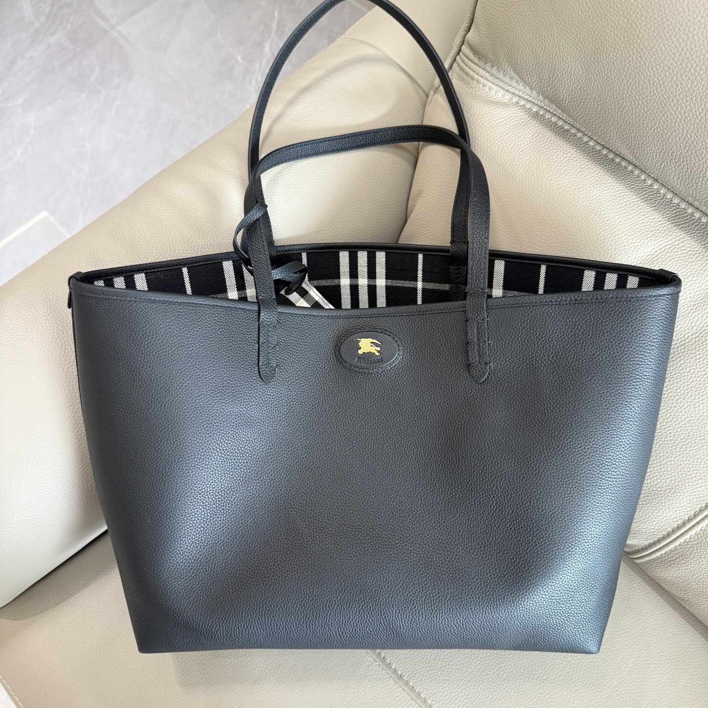 1:1 Replica Burberry bag B Bloomsbury — AAA Quality Replica