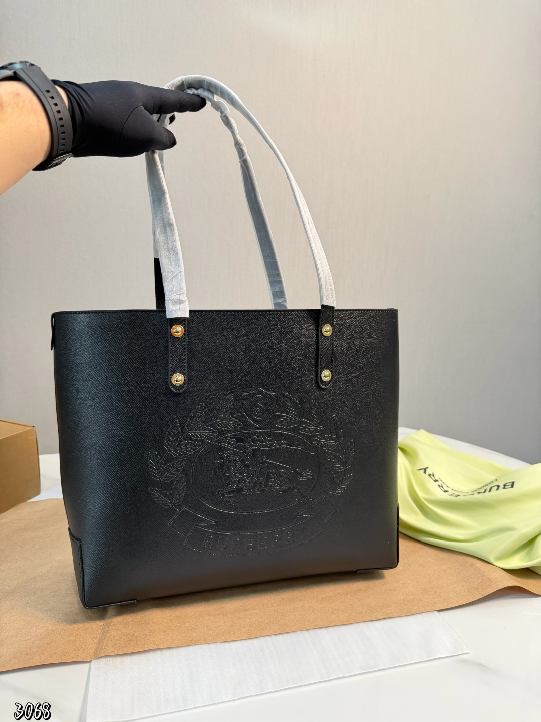1:1 Replica Burberry bag — Premium Replica