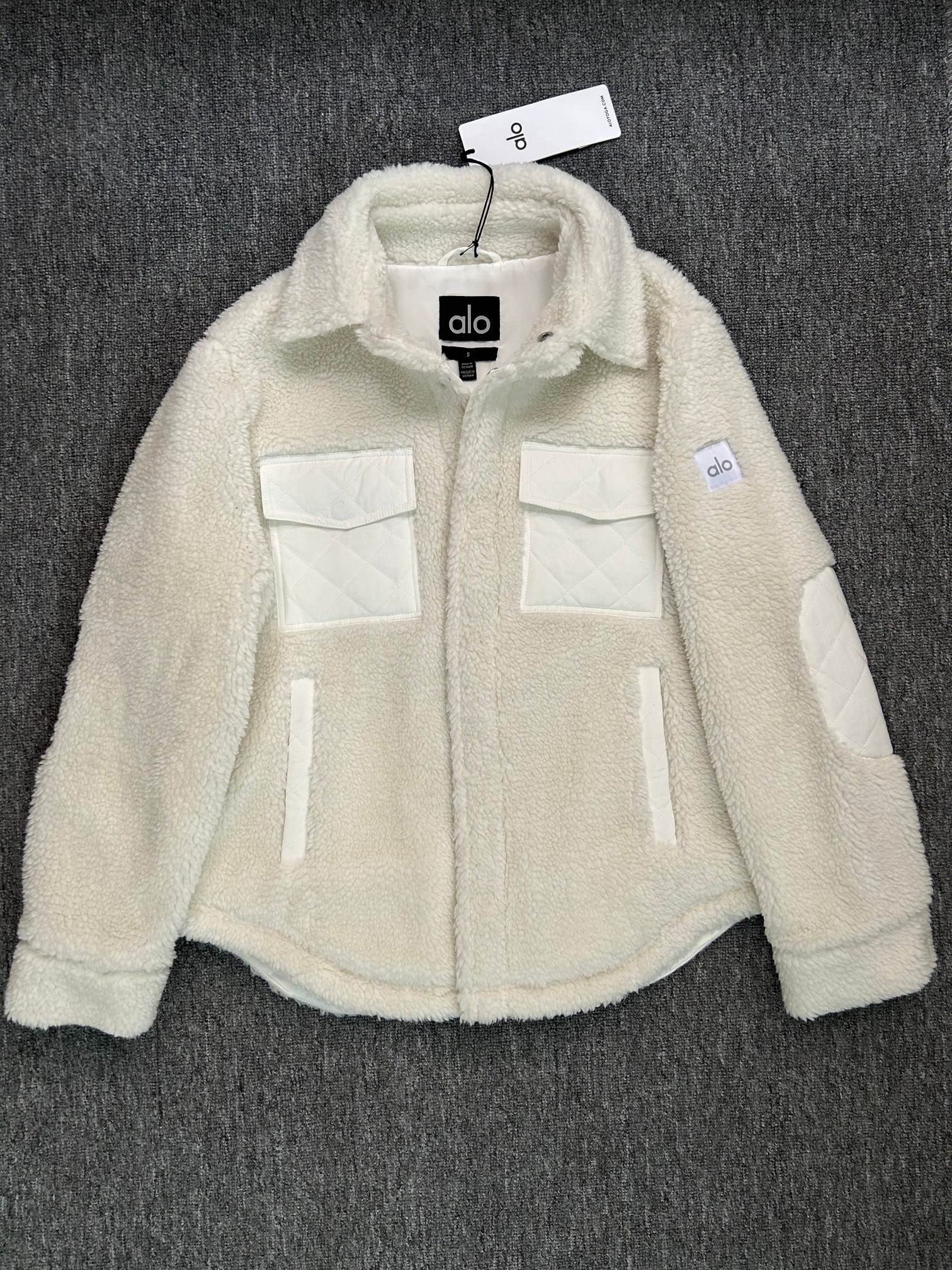 1:1 Replica Alo Jacket White — 1:1 Replica