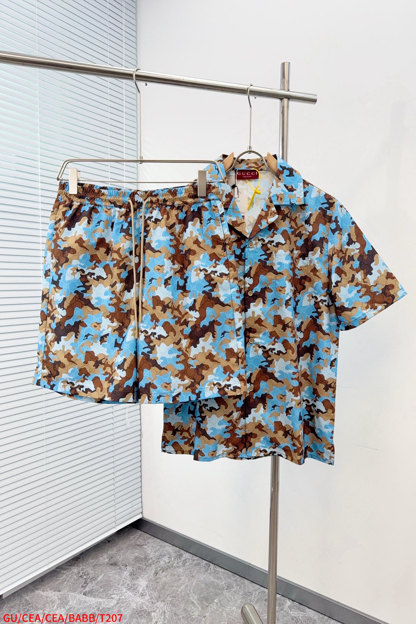 1:1 Replica Gucci men T207 GUCCI — Premium Replica