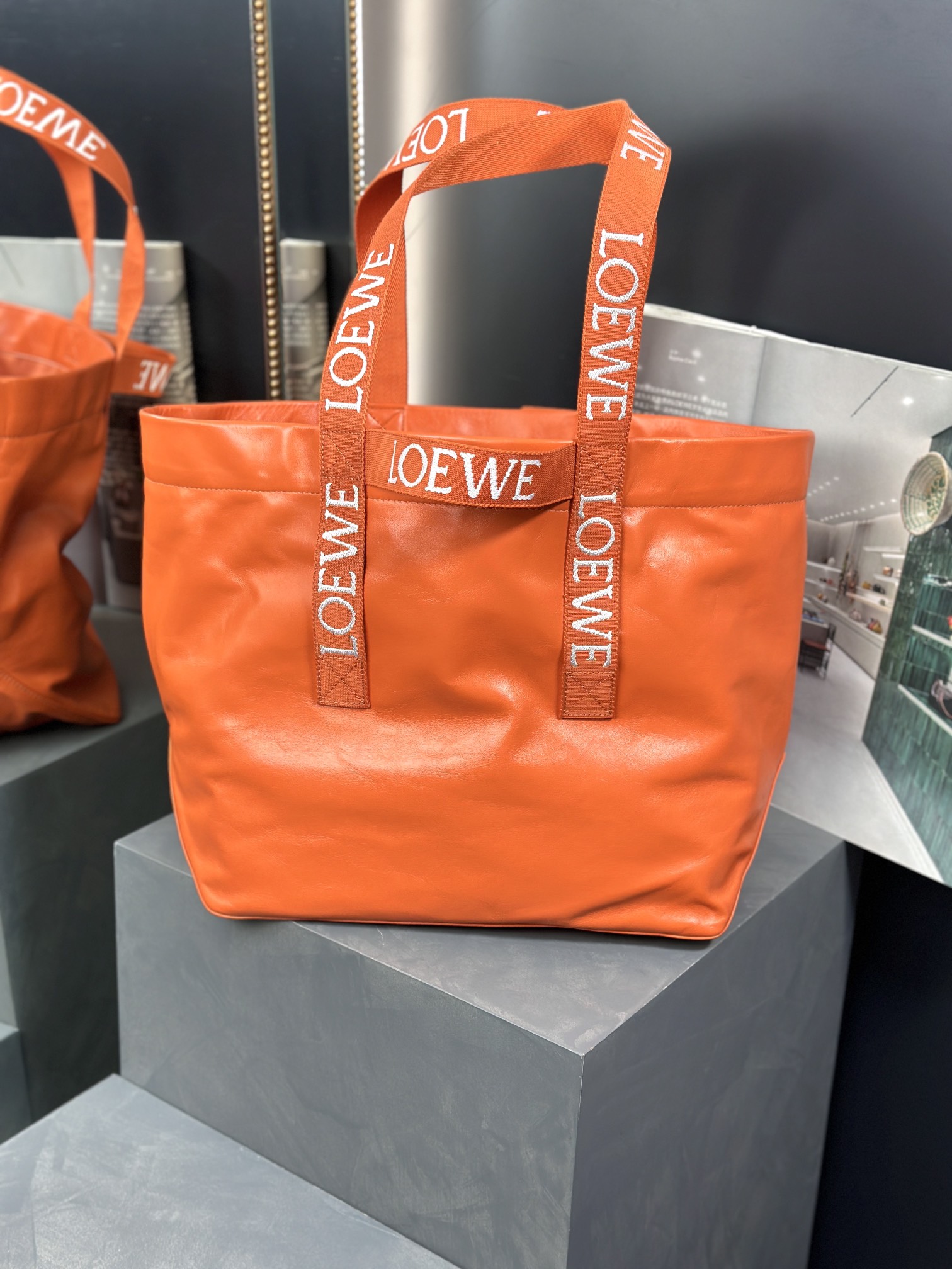 1:1 Replica LOEWE bag "Redefining Lowe Style" — 1:1 Replica
