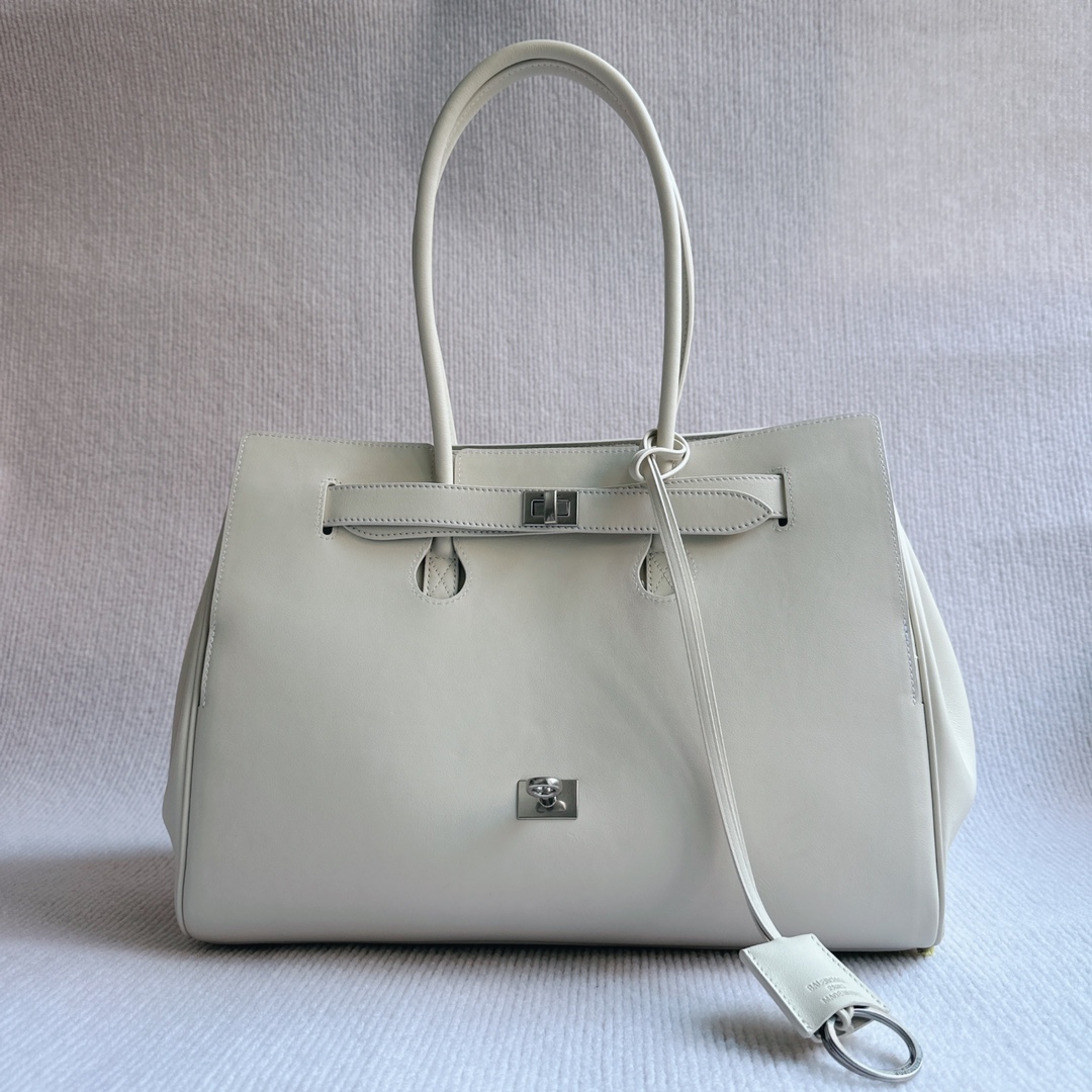 1:1 Replica Balenciaga bag White ㊙ — Premium Replica