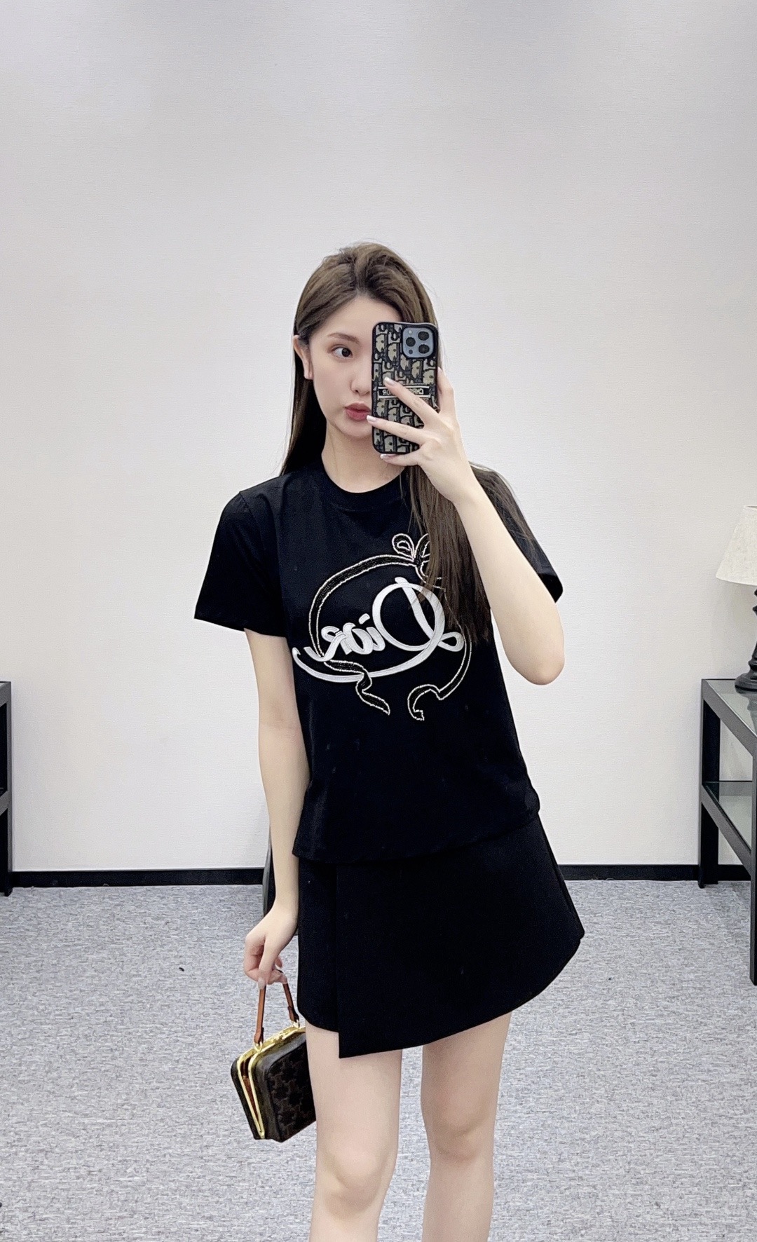 1:1 Replica Dior Women — AAA Quality Replica