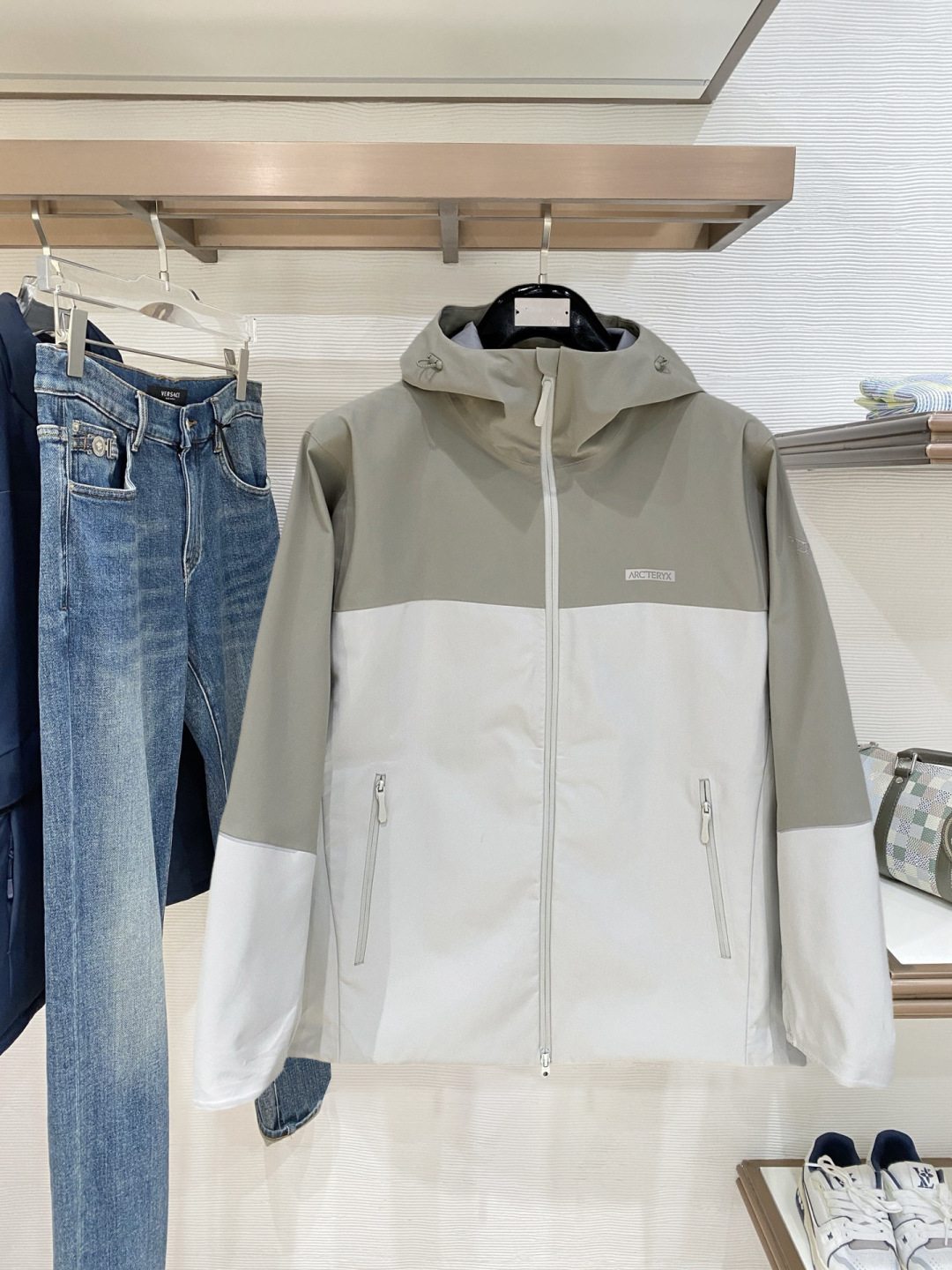 1:1 Replica ARC'TERYX men New Arrival — 1:1 Replica