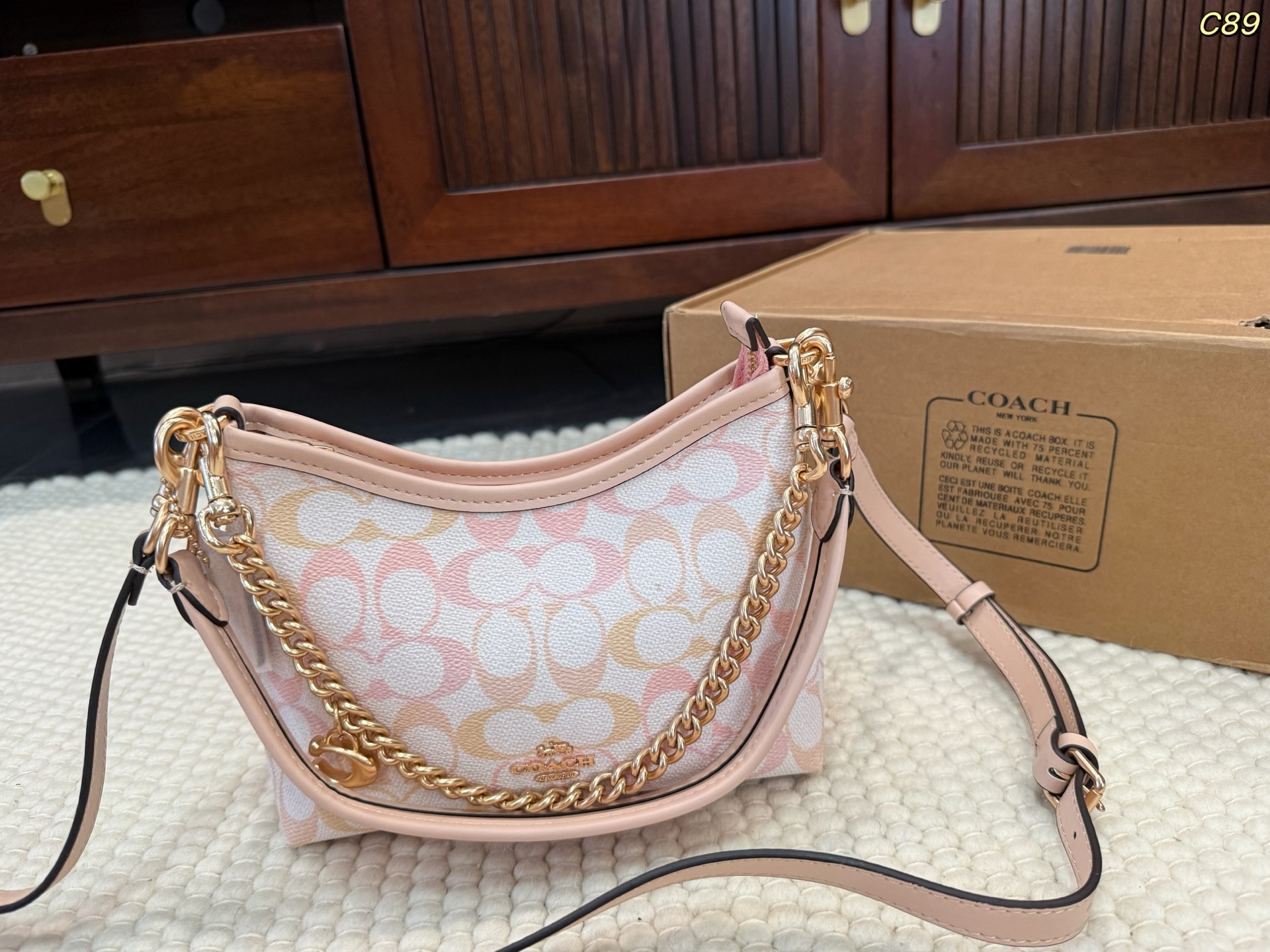 1:1 Replica COACH bag Airplane box — Premium Replica