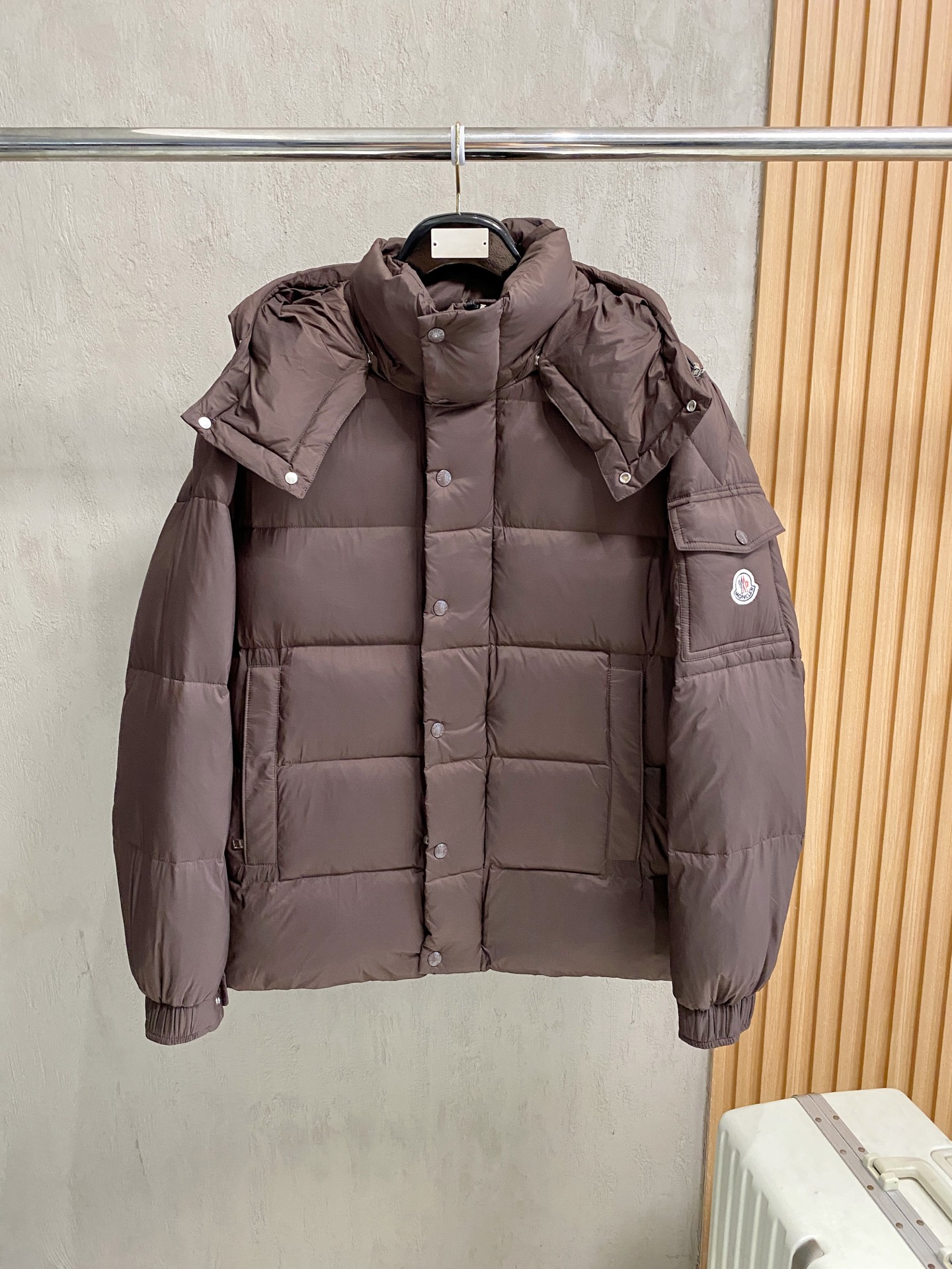 1:1 Replica Moncler down jacket D -590 Moncler Men's — Premium Replica