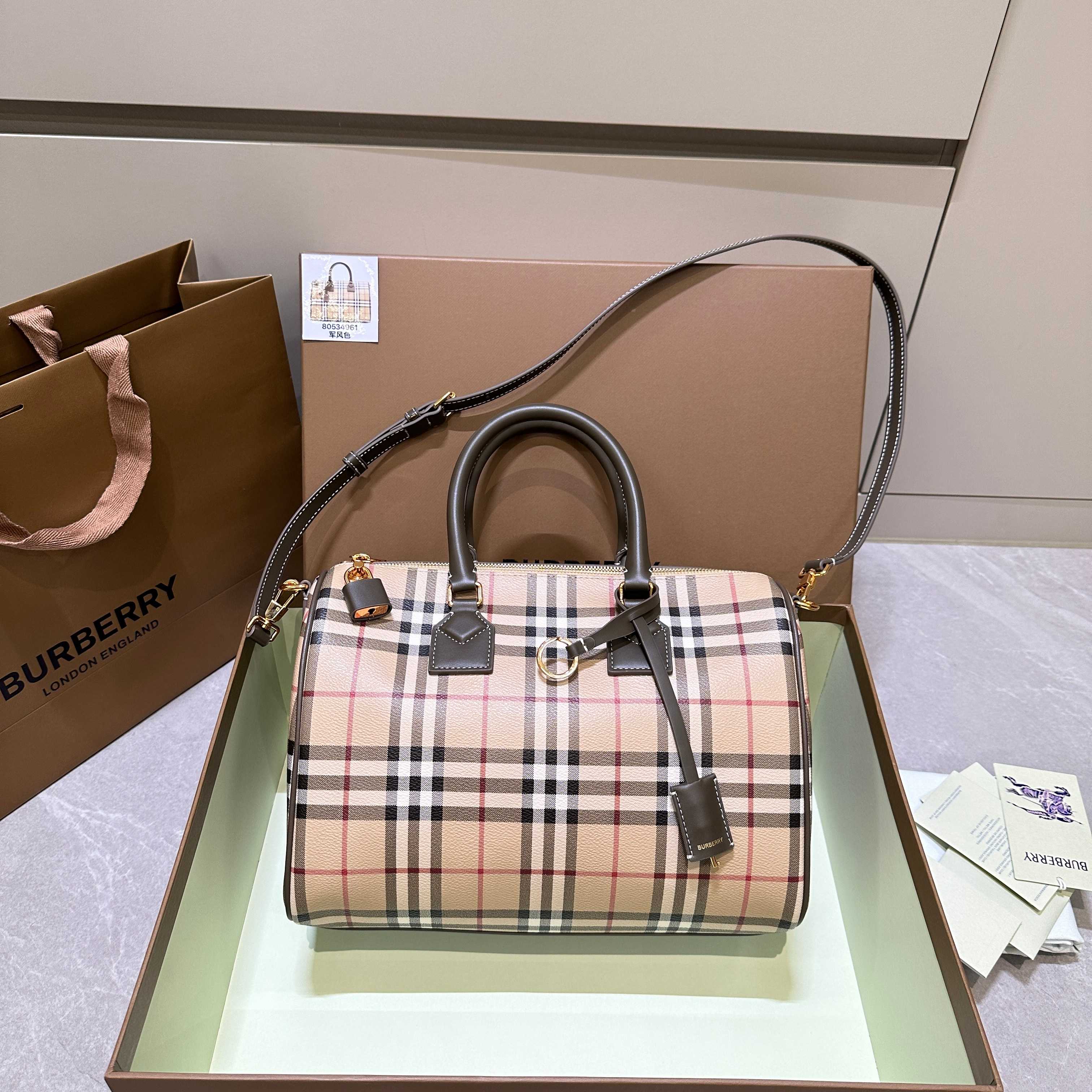 1:1 Replica Burberry bag Comes with original box — Premium Replica