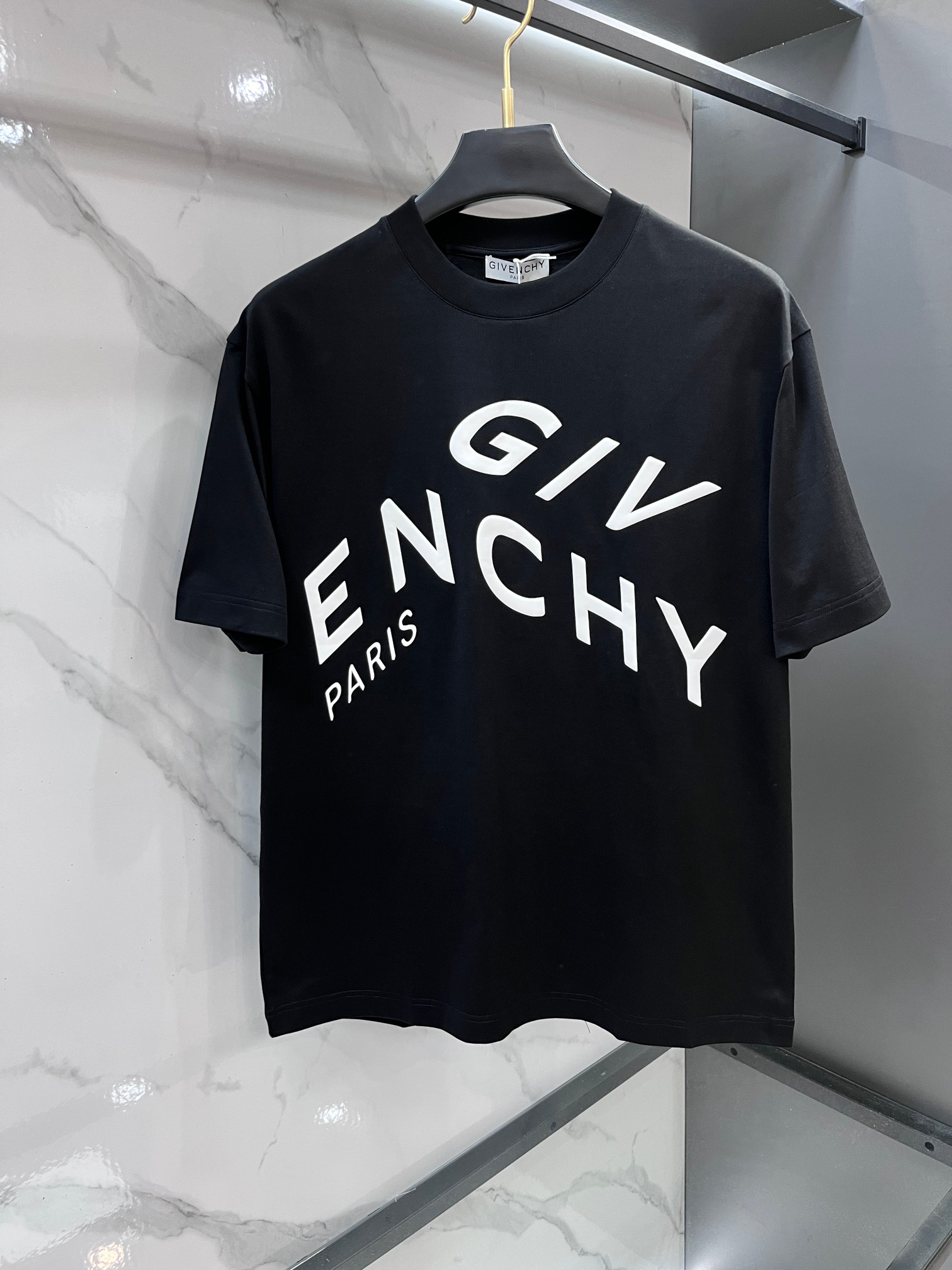 1:1 Replica GVC men T logo …………………………………………………… — Premium Replica