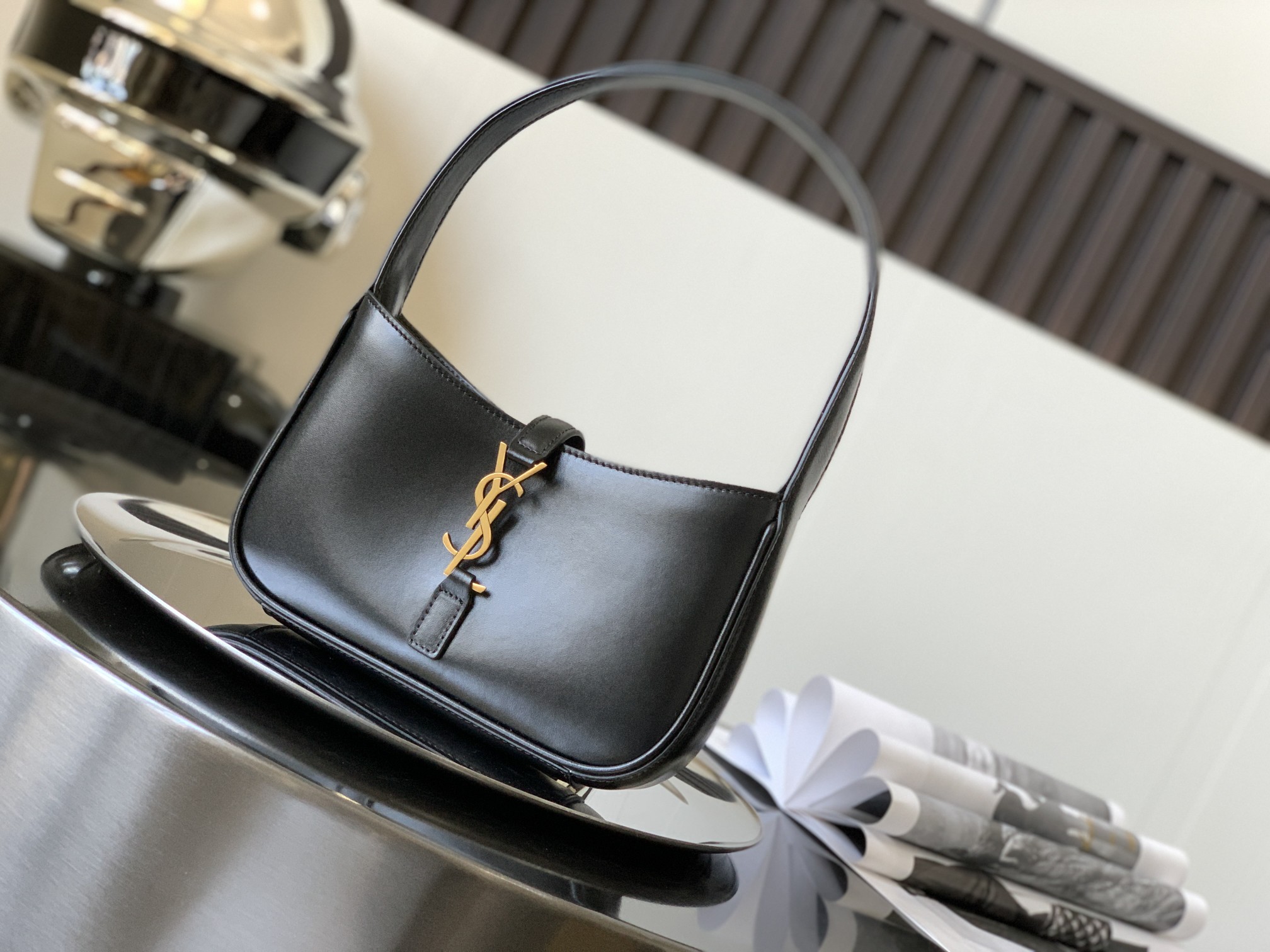 1:1 Replica YSL bag LE5 A7 HOBO — 1:1 Replica