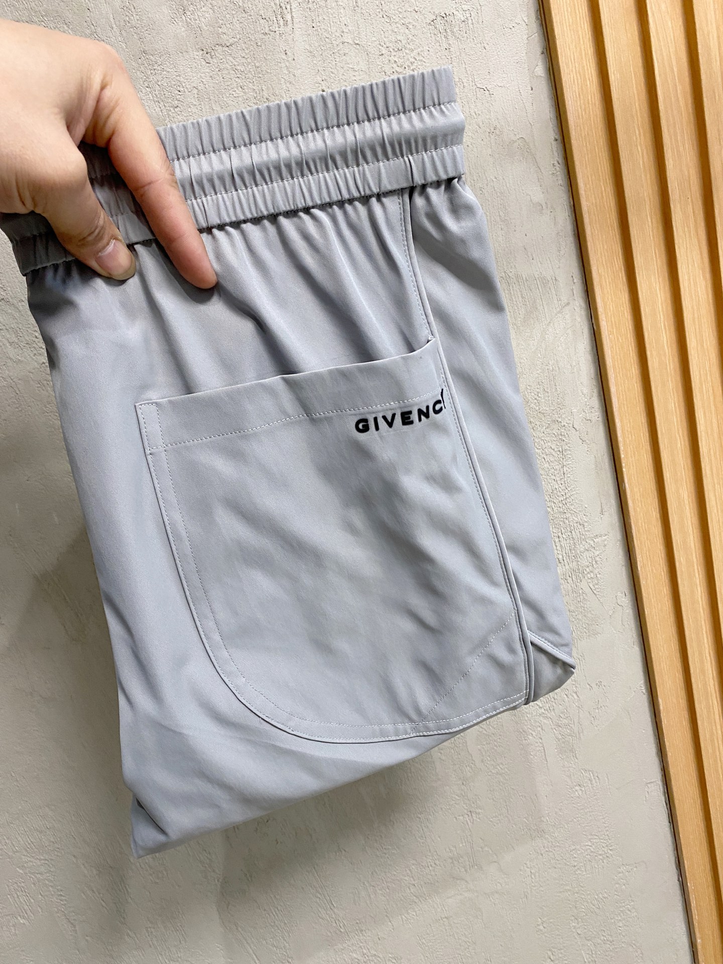 1:1 Replica GVC men New! logo — AAA Quality Replica