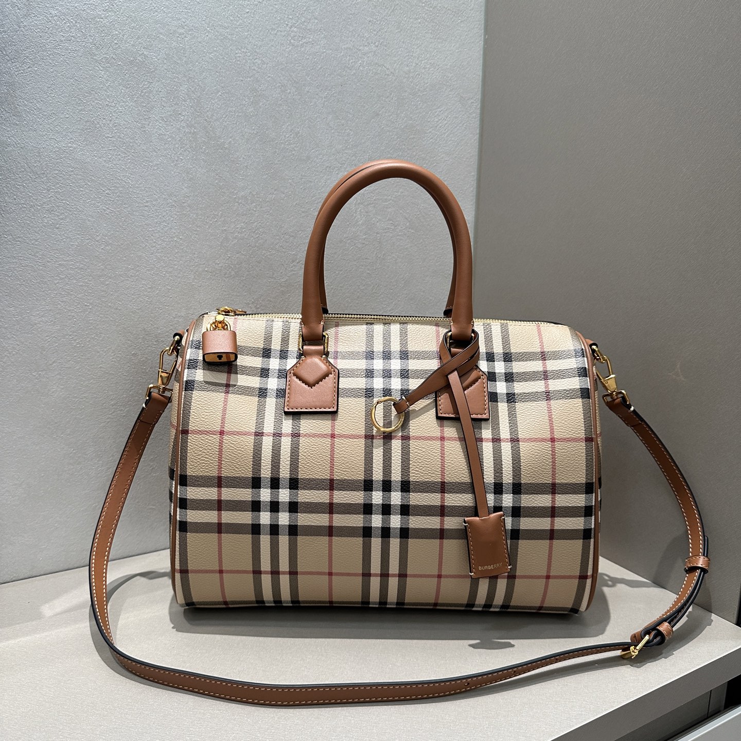 1:1 Replica Burberry bag Vintage — Premium Replica