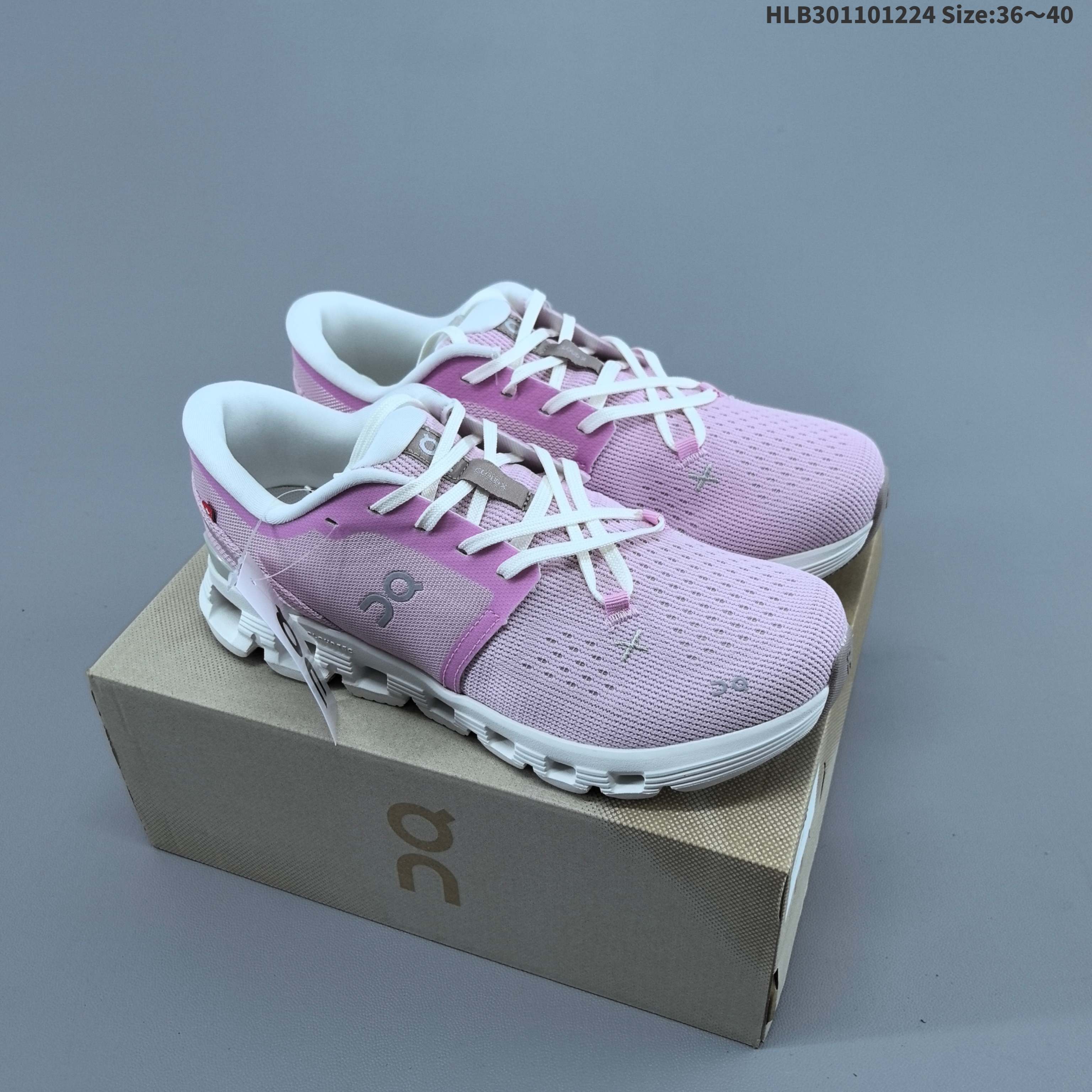 1:1 Replica Cloudvista X4 Cloud X On Running Cloudsurfer “ ” 3 W — AAA Quality Replica
