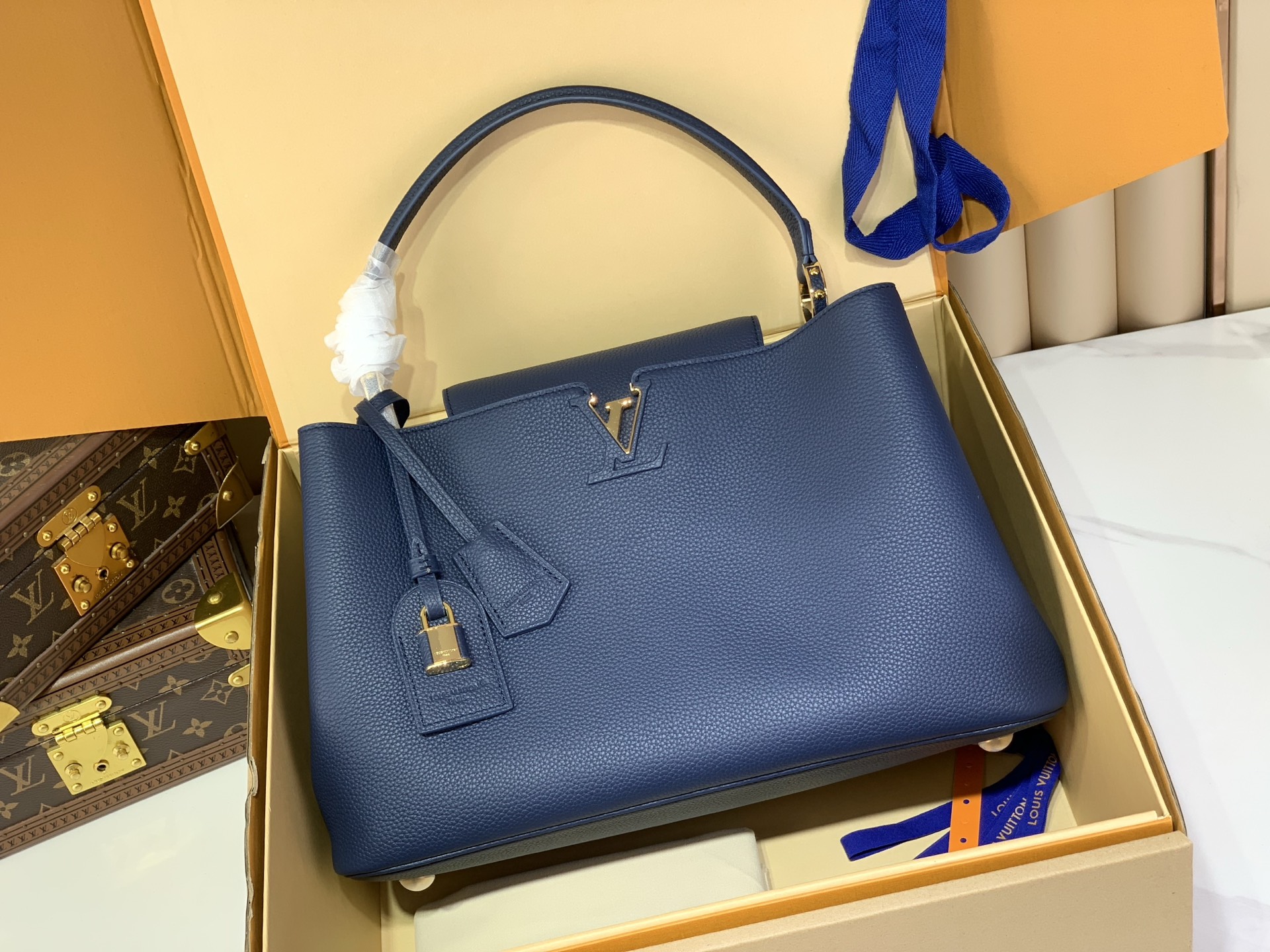 1:1 Replica LV bag Capucines M26319 — 1:1 Replica