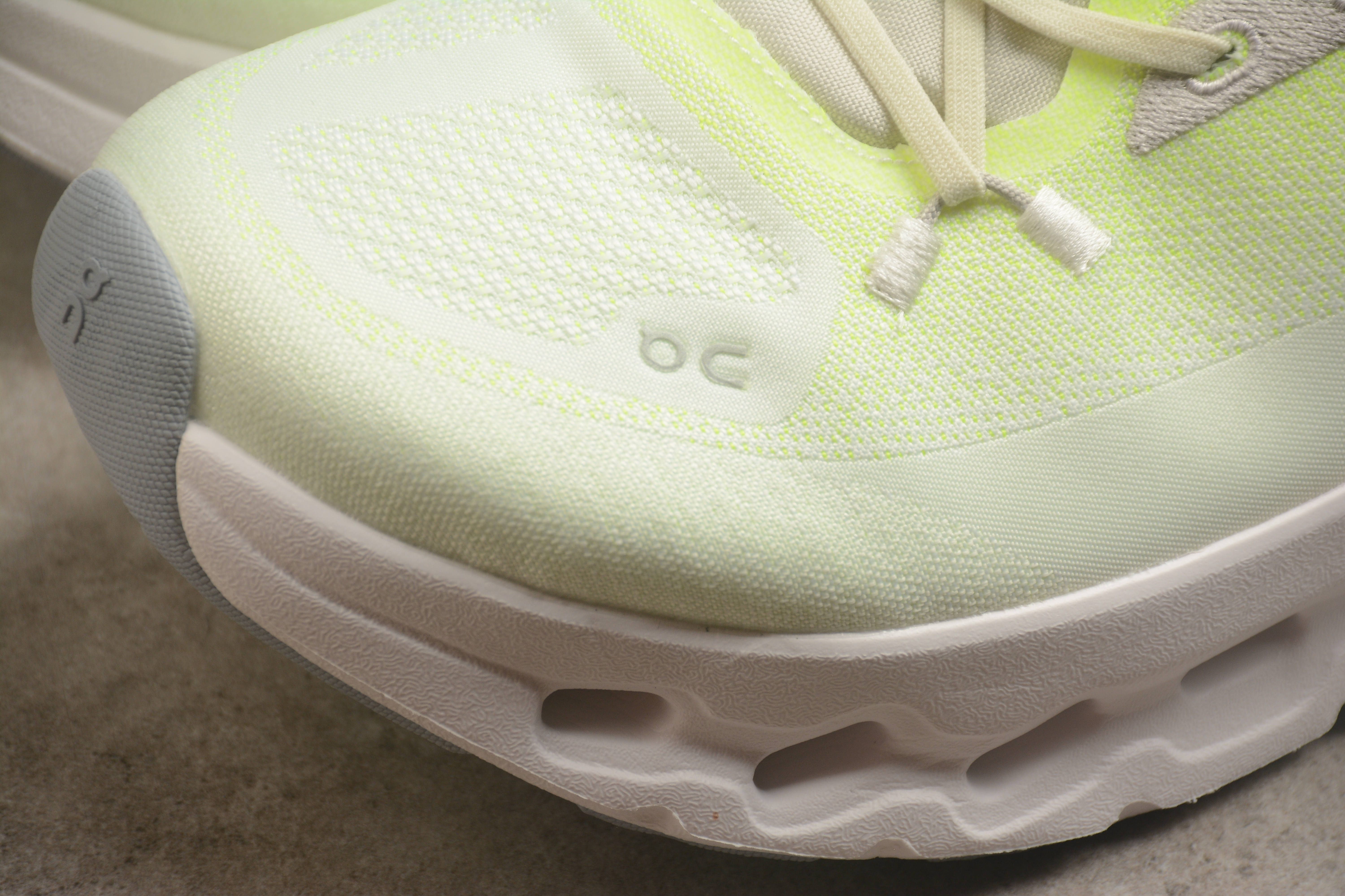 1:1 Replica On Running Cloudtilt — AAA Quality Replica
