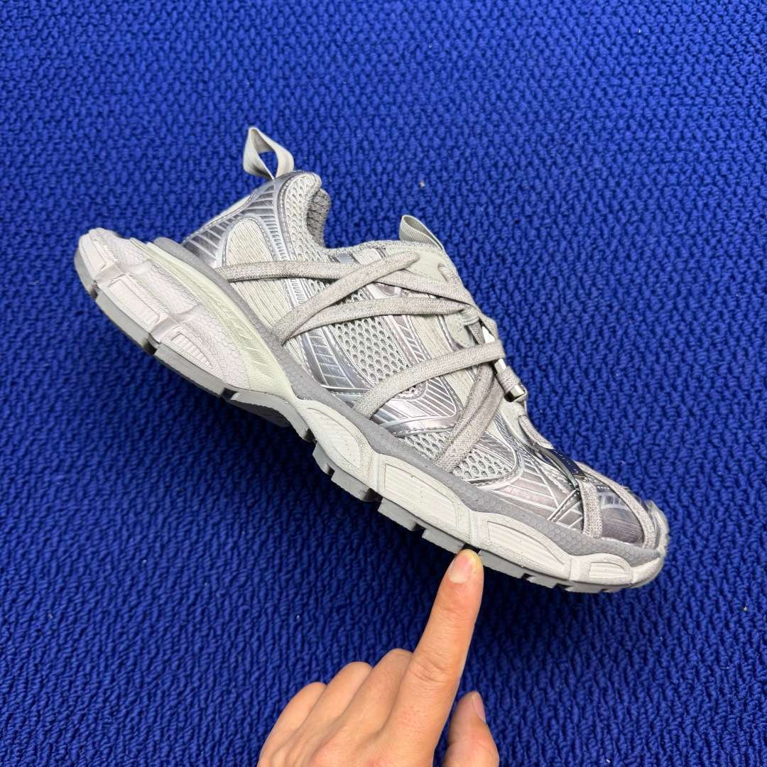 1:1 Replica A Balenciaga 3 XL — Premium Replica